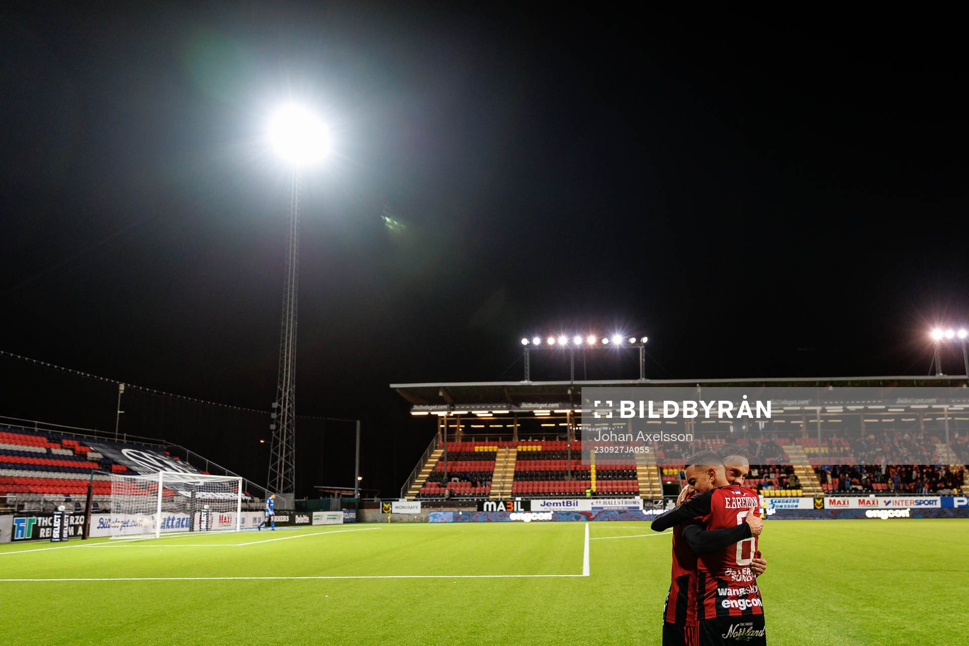 Östersunds Erick Brendon Pinheiro da Silva jublar med