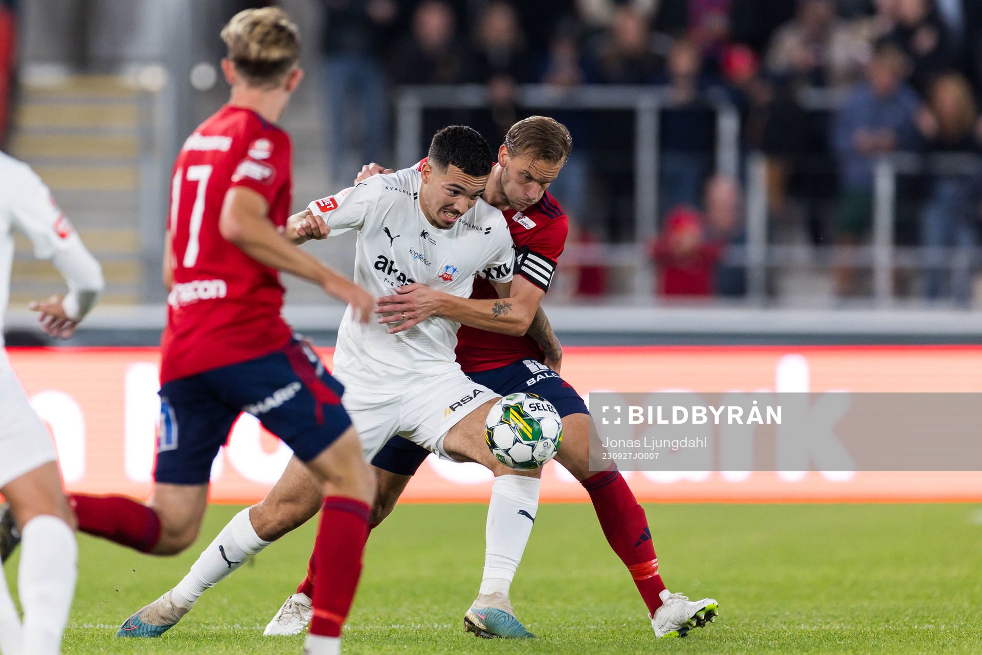 Helsingborgs Lucas Lima och Östers Månz Berg