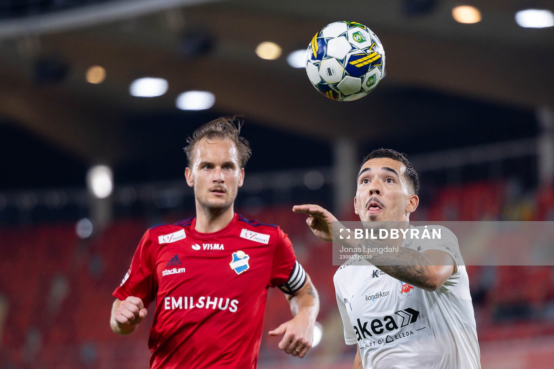 Östers Månz Berg och Helsingborgs Lucas Lima