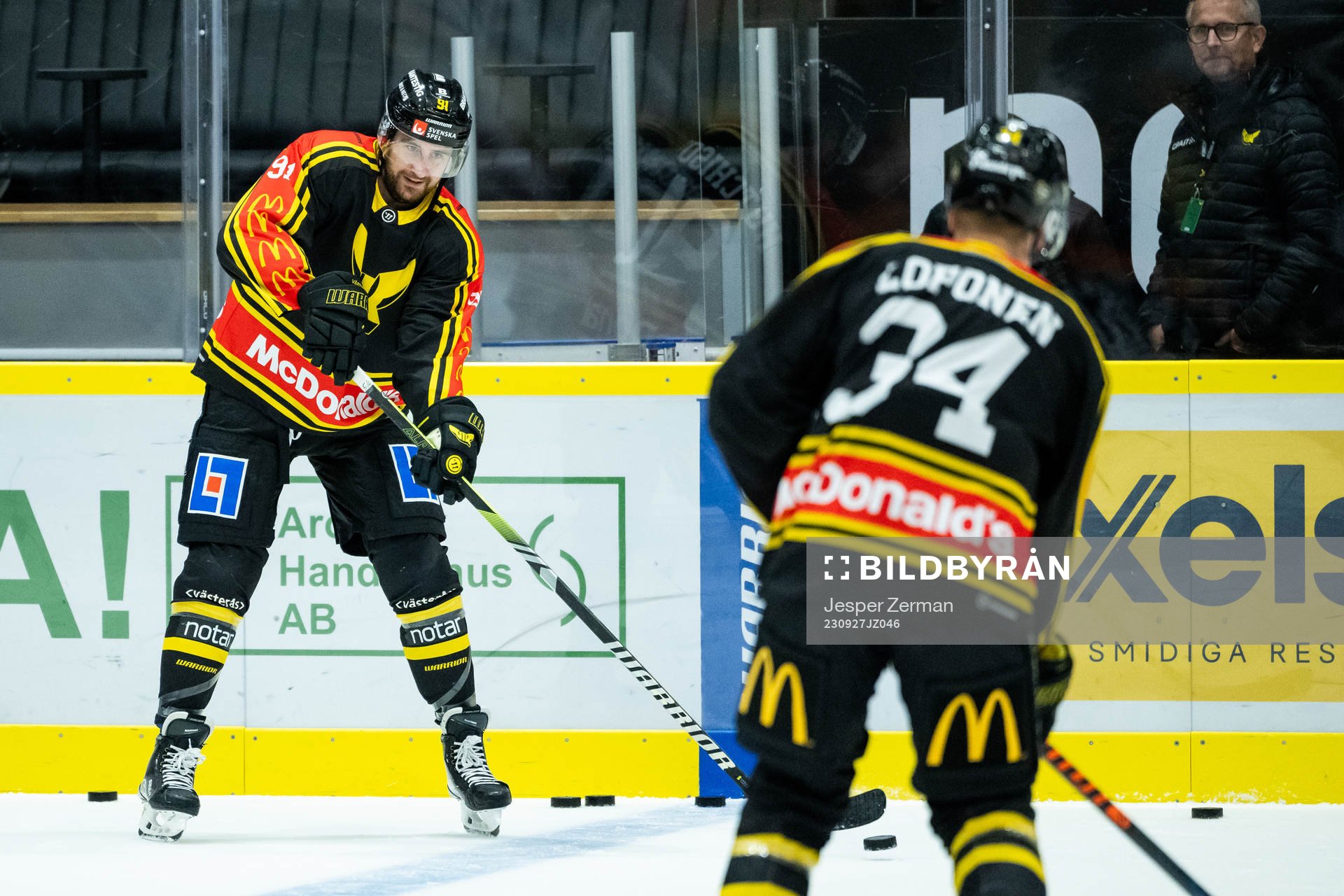 Västerås Nicholas Hutchison och Kalle Loponen