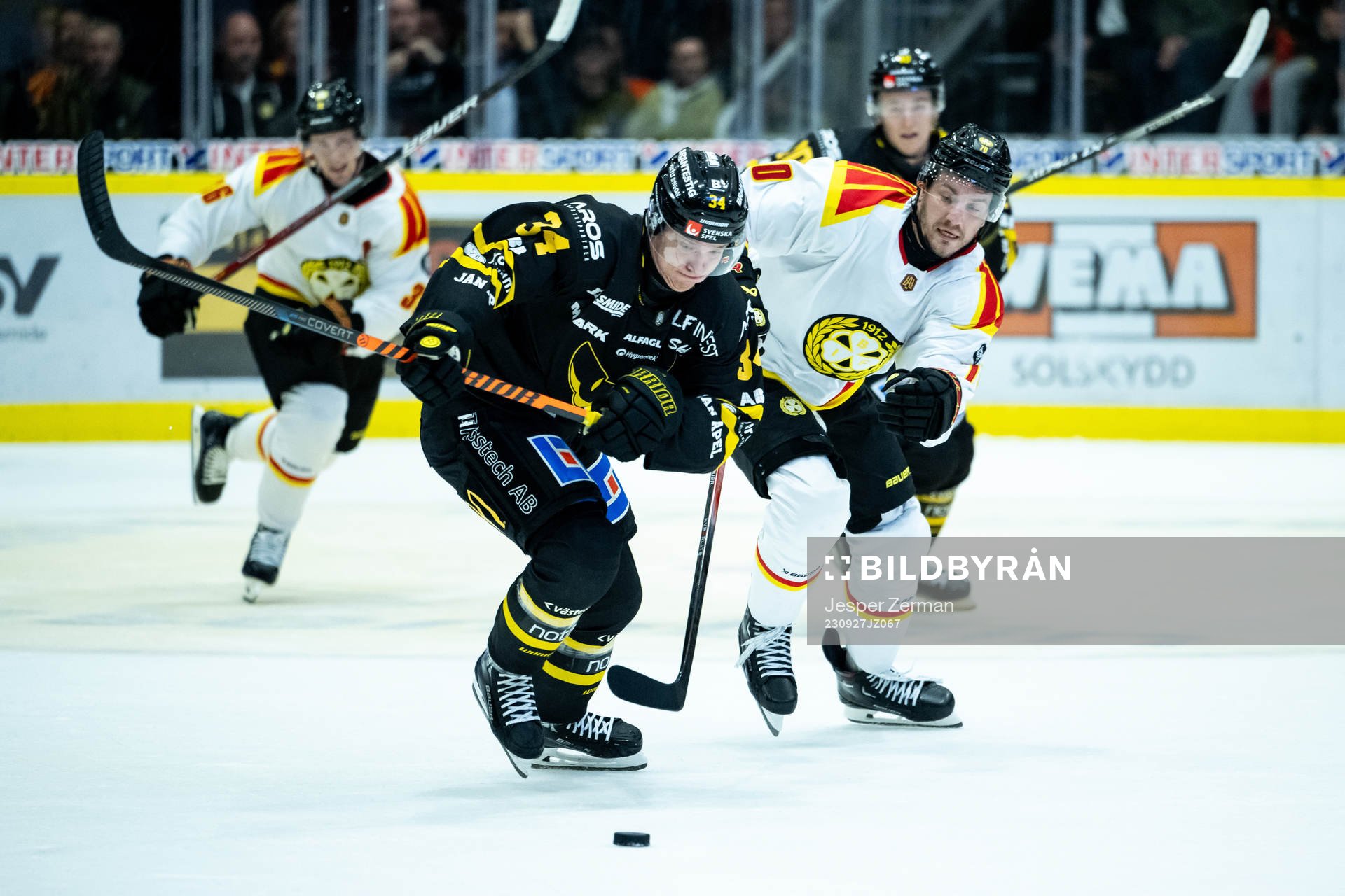 Västerås Kalle Loponen och Brynäs Miks Indrasis