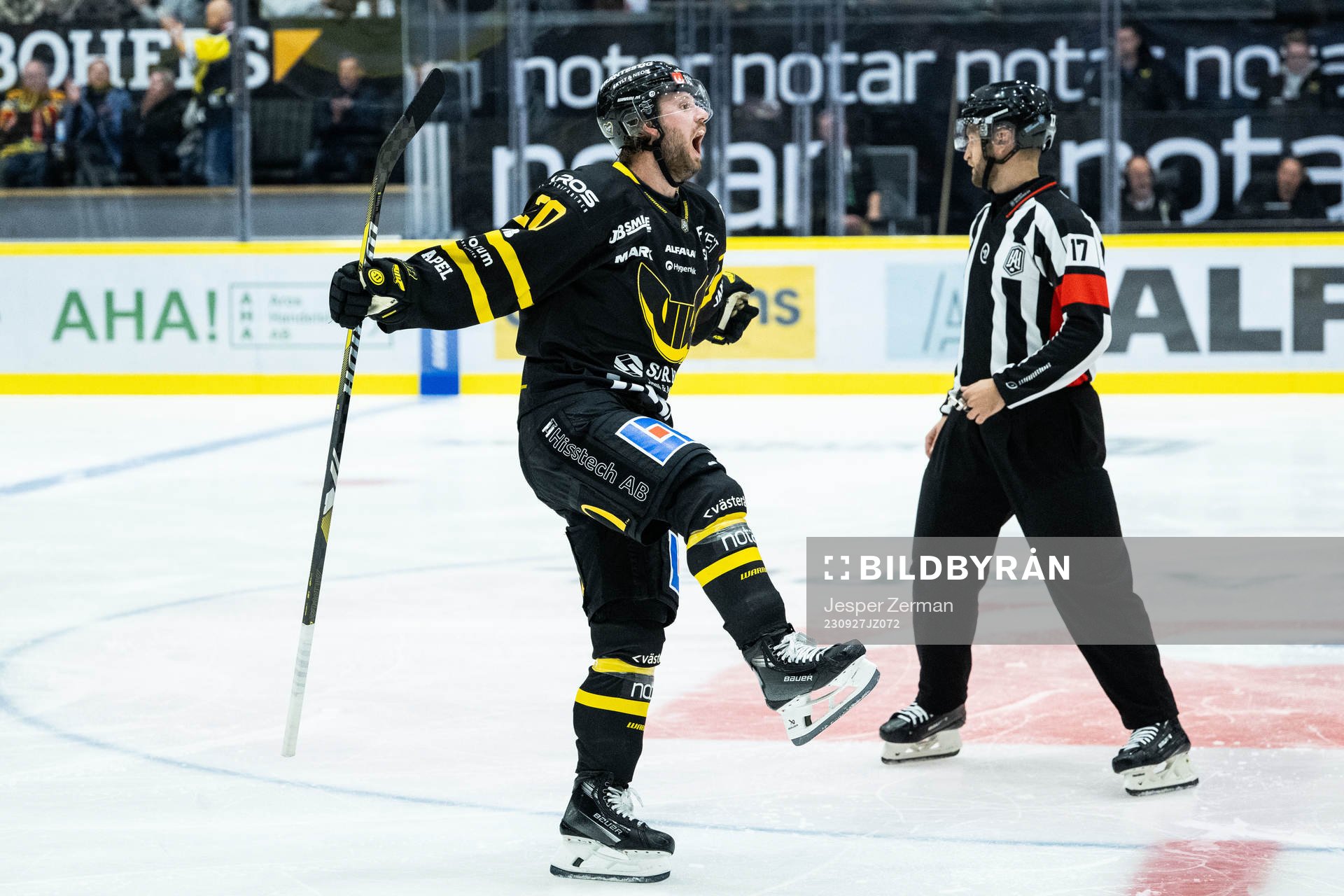 Västerås Erik Flood jublar