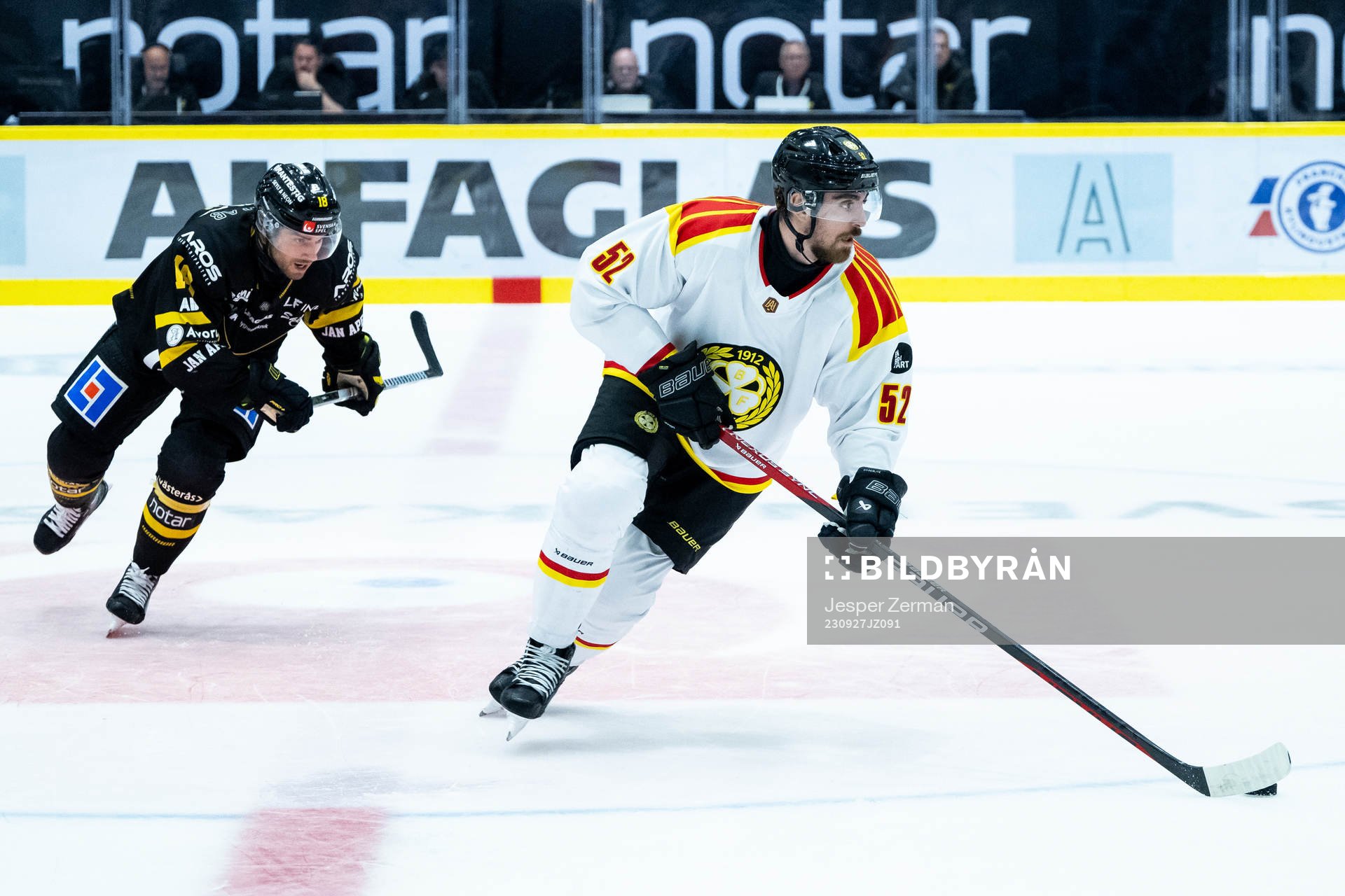 Västerås Shane Gersich och Brynäs Jack Kopacka