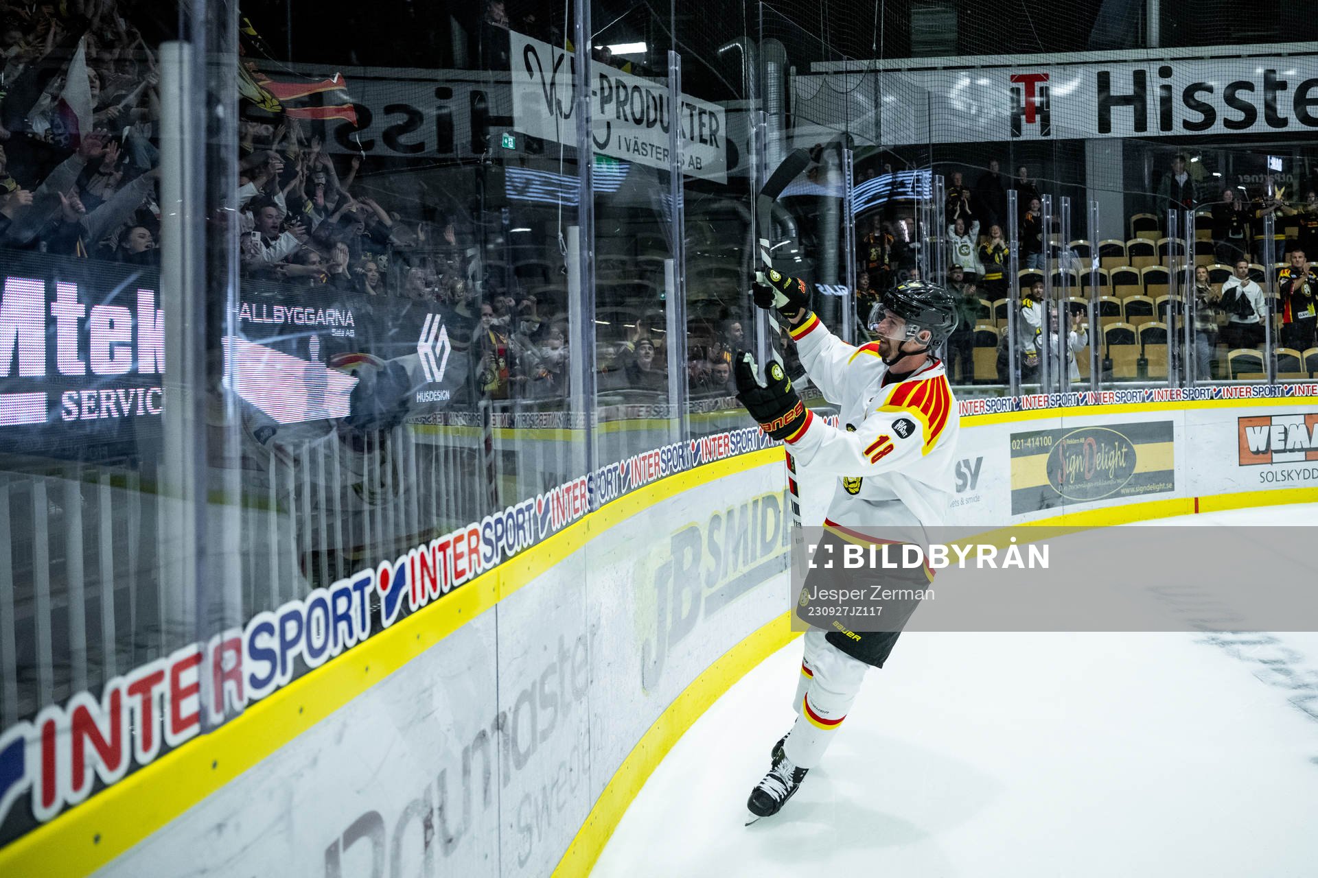 Brynäs Anton Rödin jublar