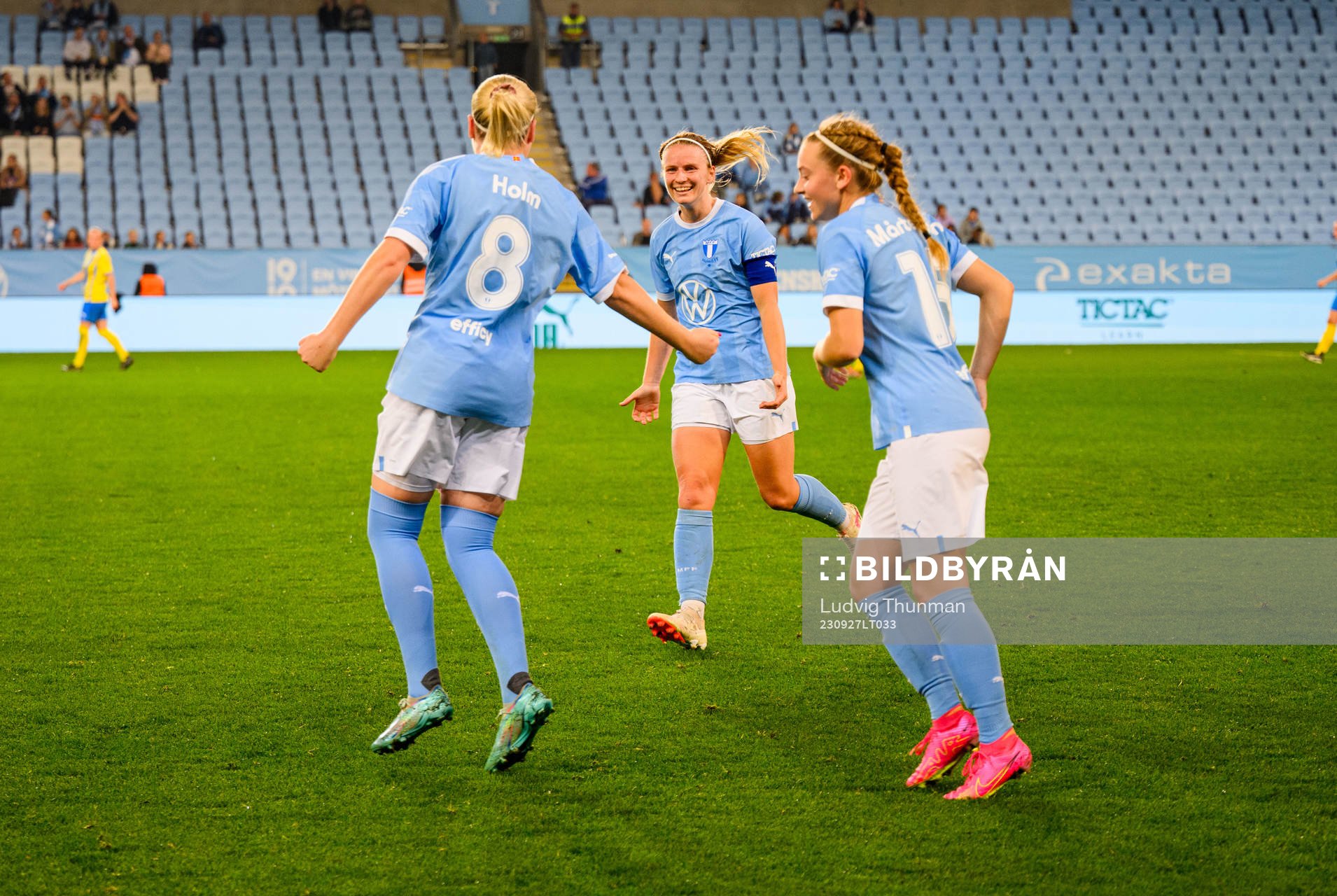 Malmö FFs Rebecka Holm jublar