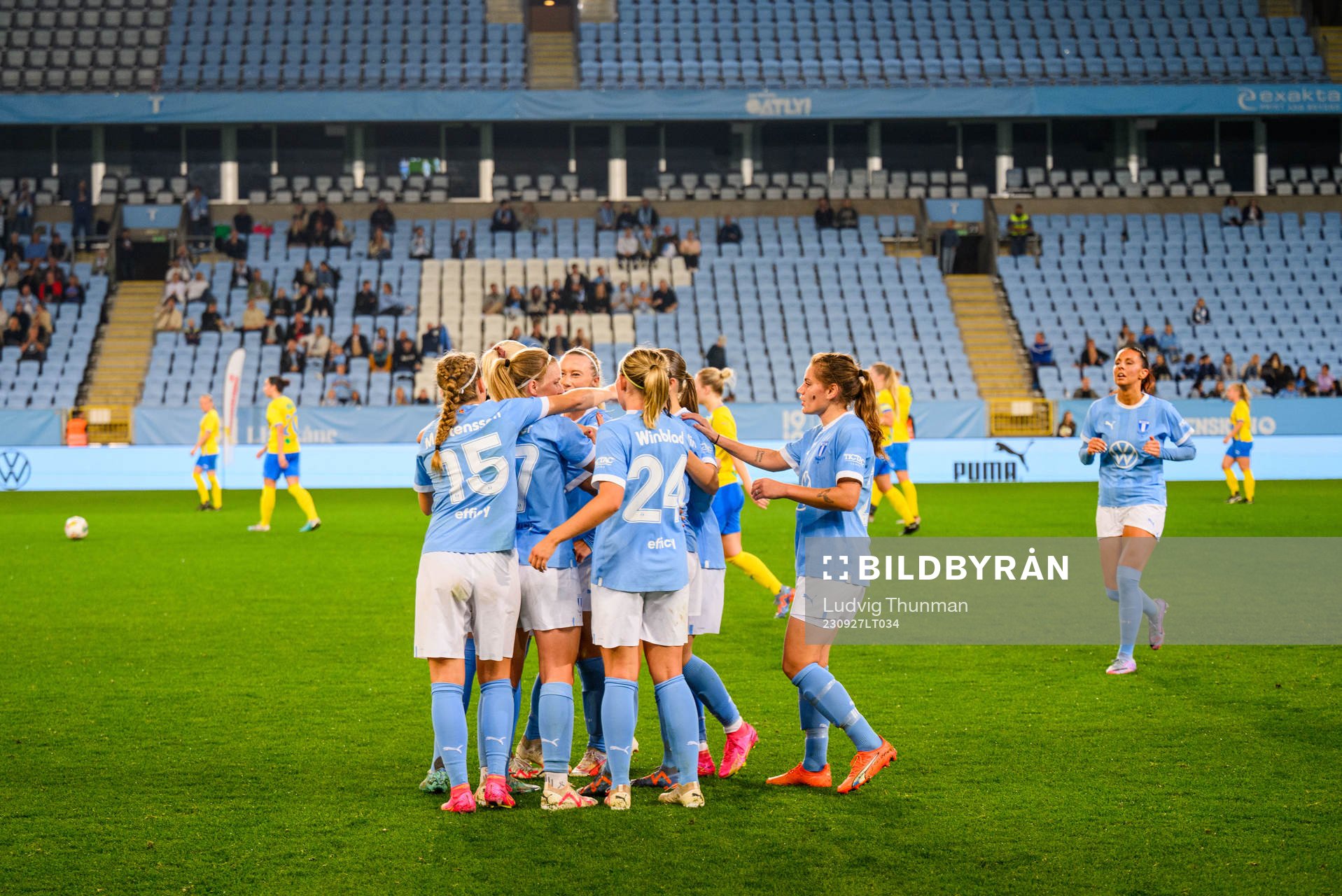 Malmö FFs Rebecka Holm jublar