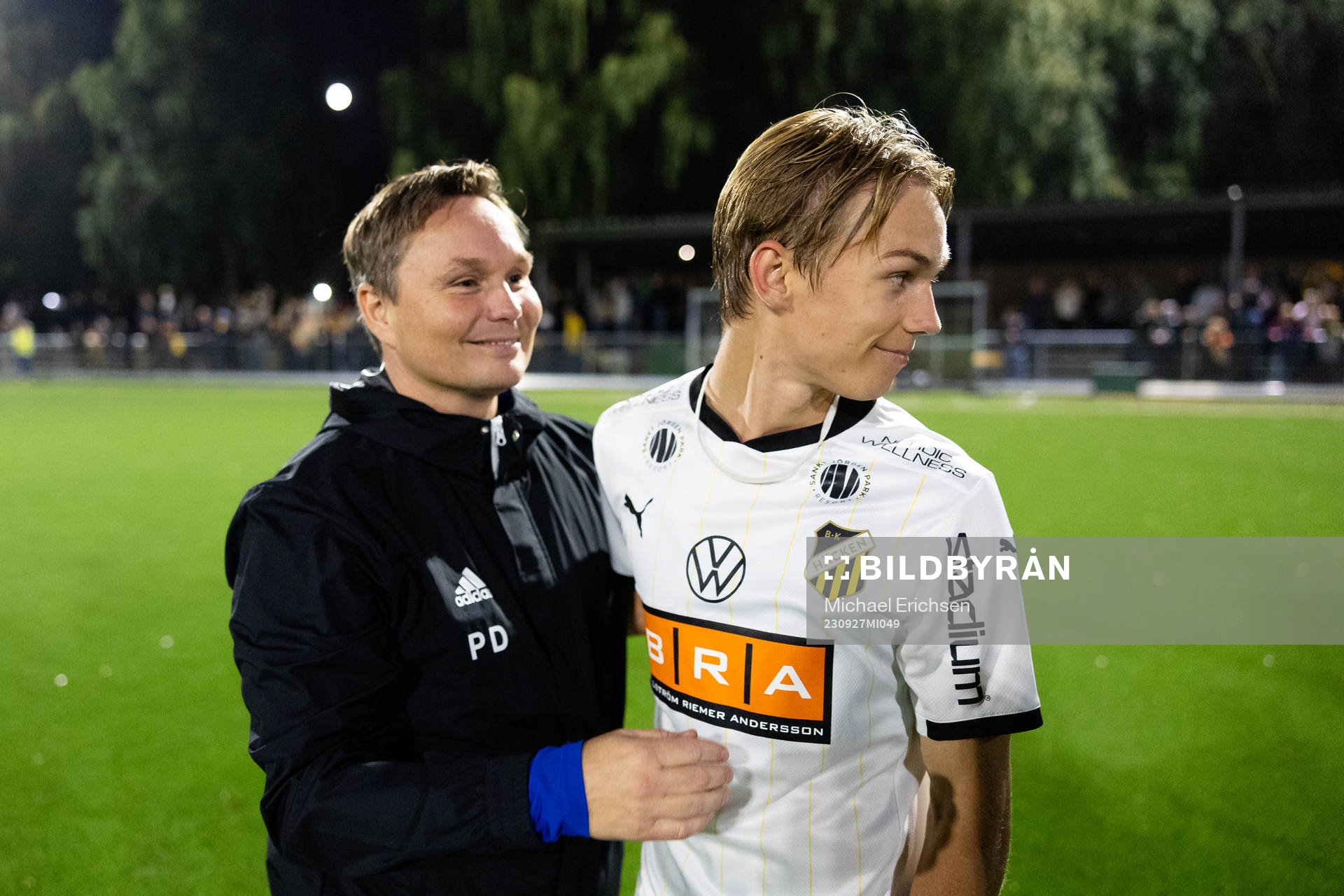 BK Häckens Pontus Dahbo tackar sin pappa och Jonsereds IFs