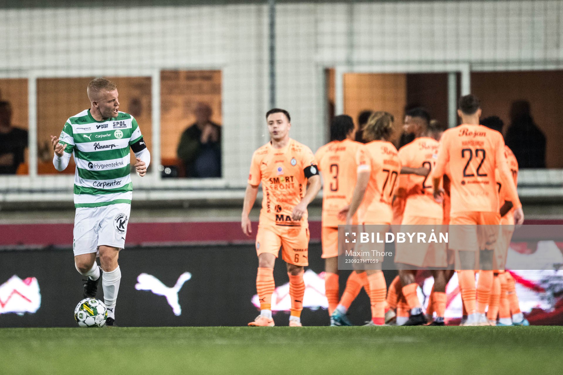 Västerås SKs Simon Johansson deppar