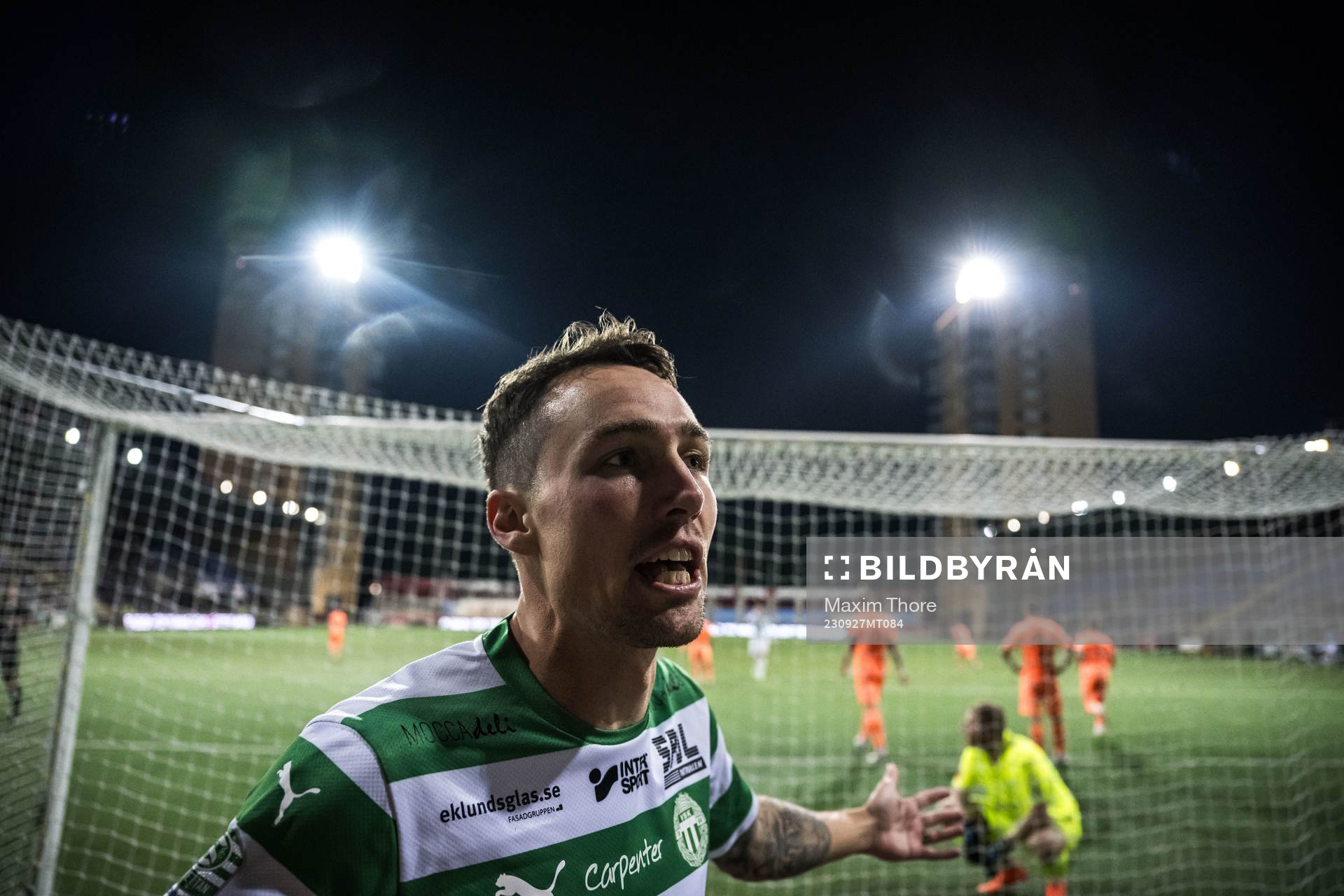 Västerås SKs Filip Tronet jublar