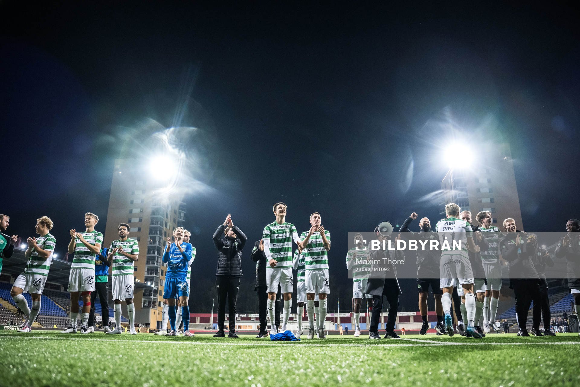 Västerås spelare jublar