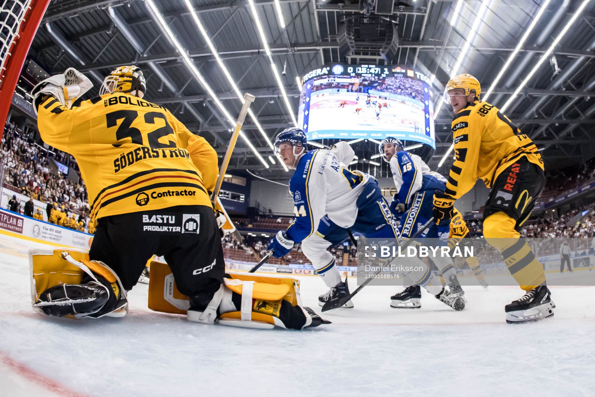 Leksands Carter Ashton och Skellefteås målvakt Linus