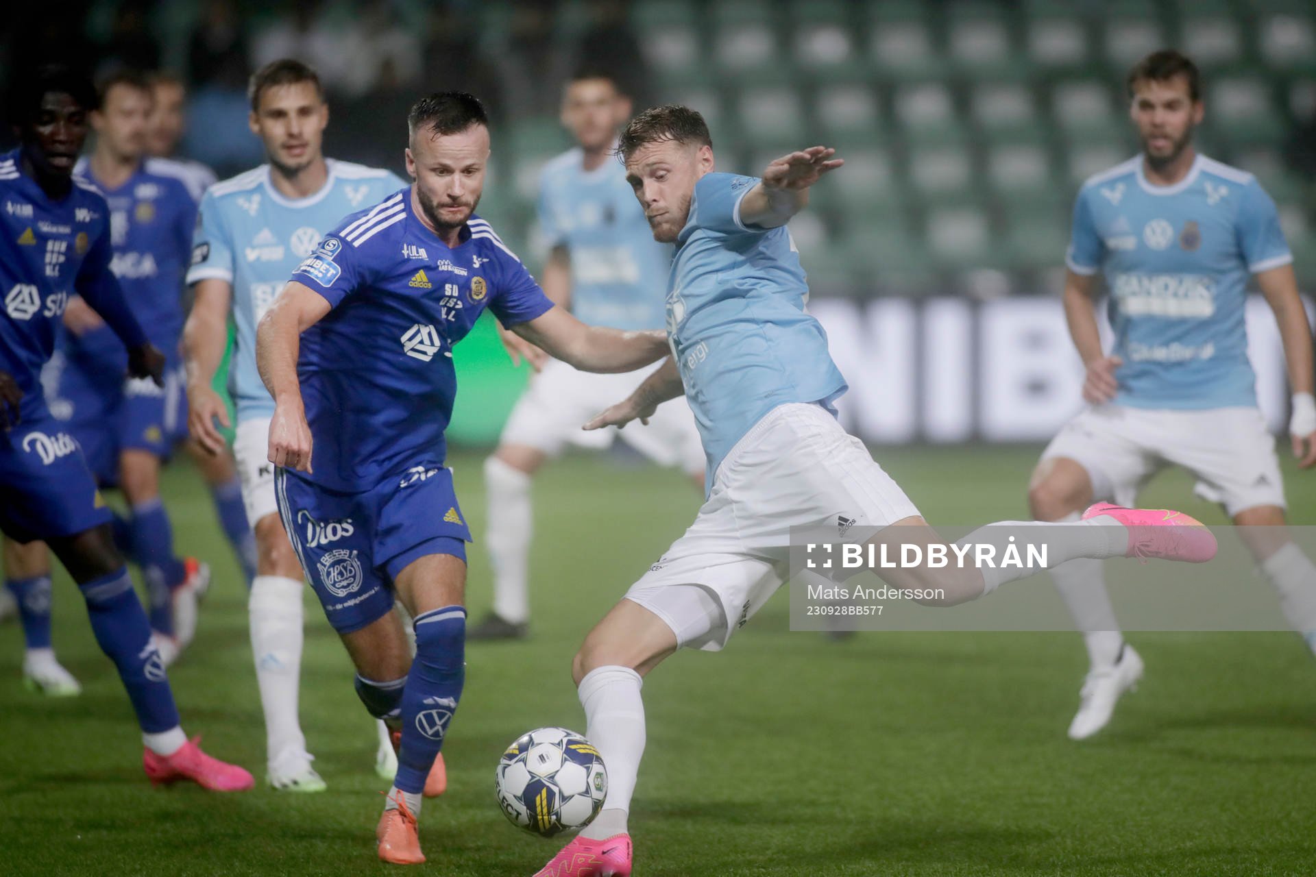 GIF Sundsvalls Robert Lundström och Gefles Leo Englund