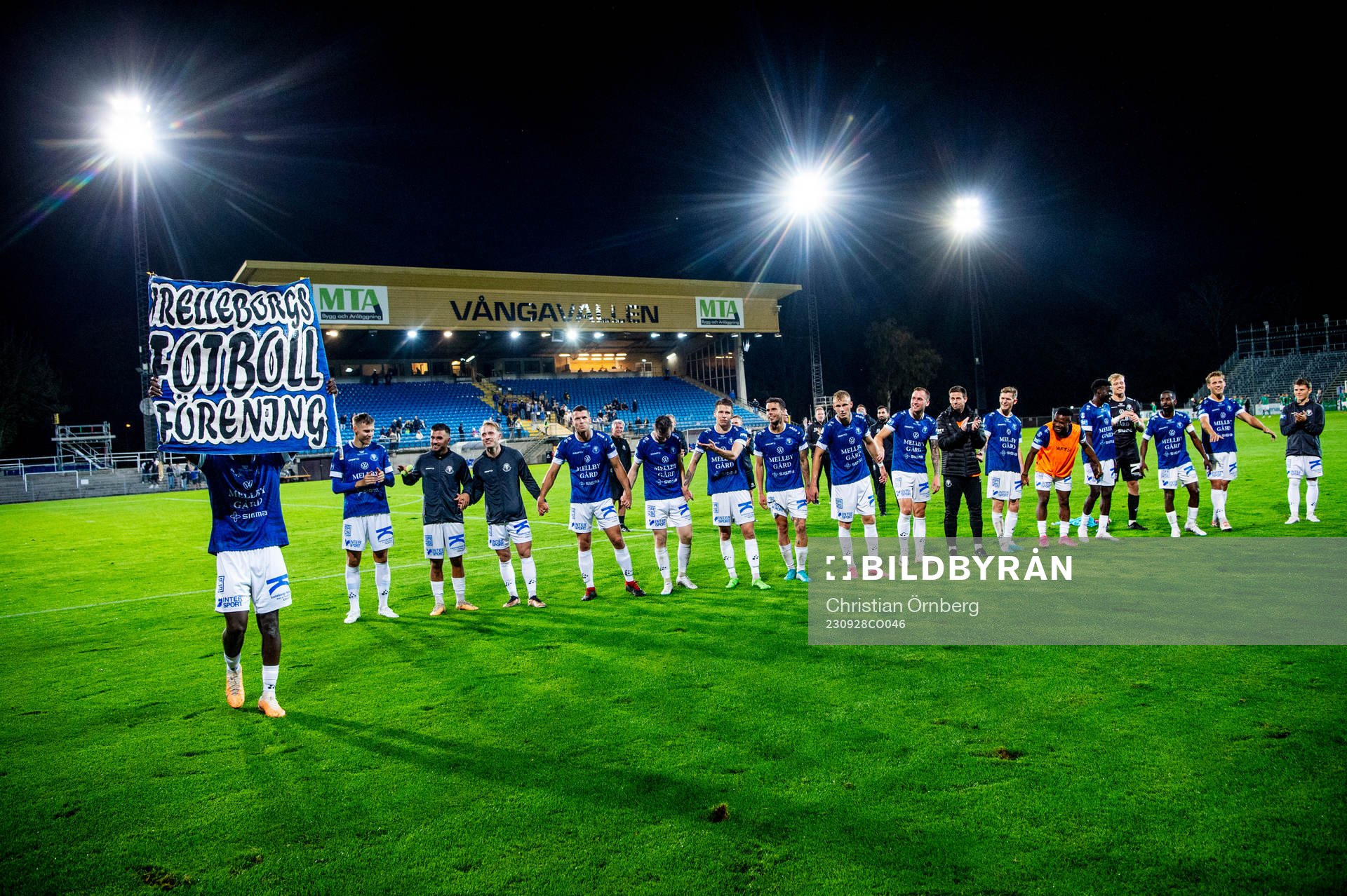 Trelleborgs spelare jublar efter fotbollsmatchen i Superettan mellan Trelleborg och Jönköpings Södra den 28 september 2023 i Trelleborg.