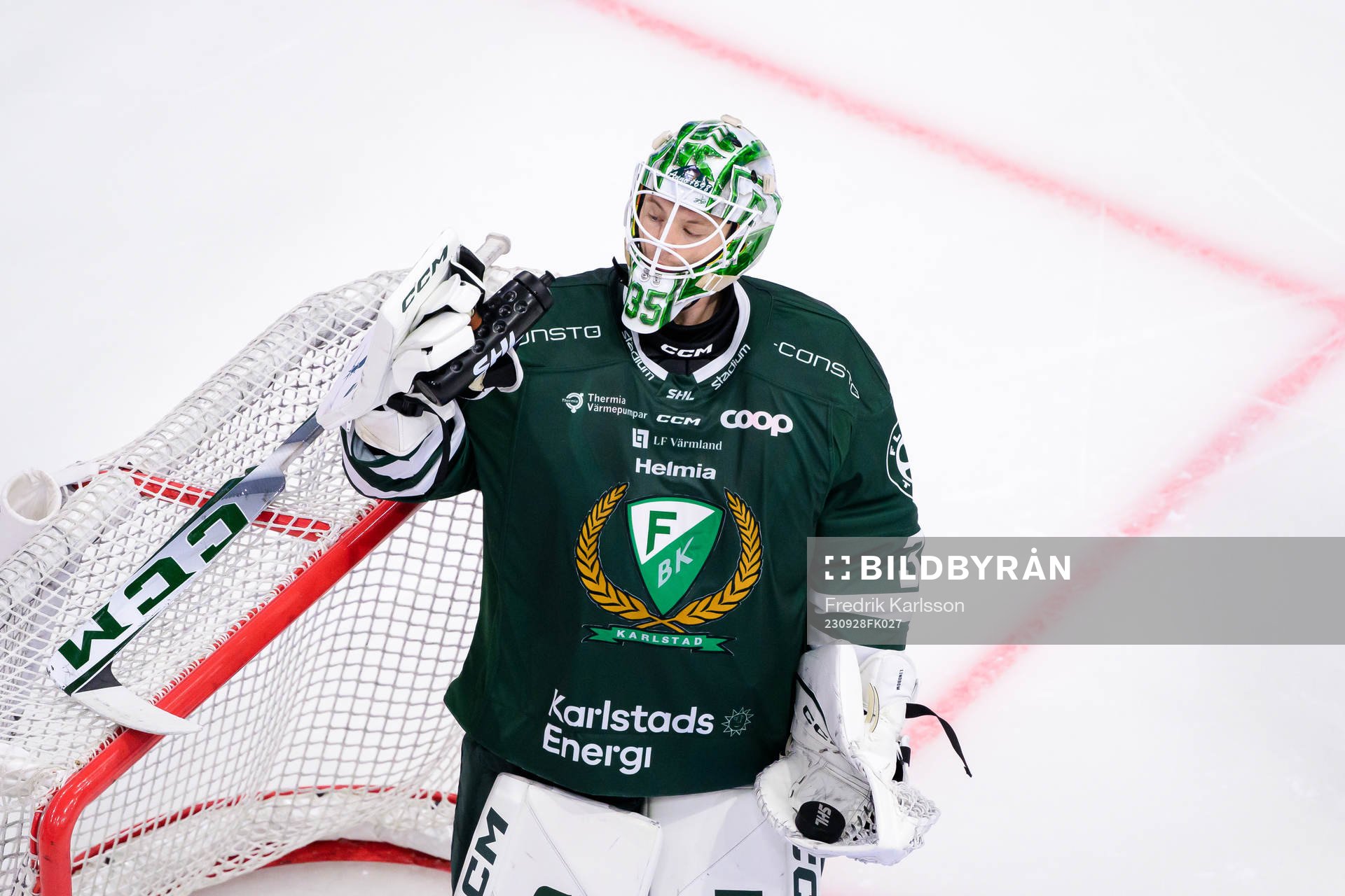 Färjestads målvakt Carl Lindbom