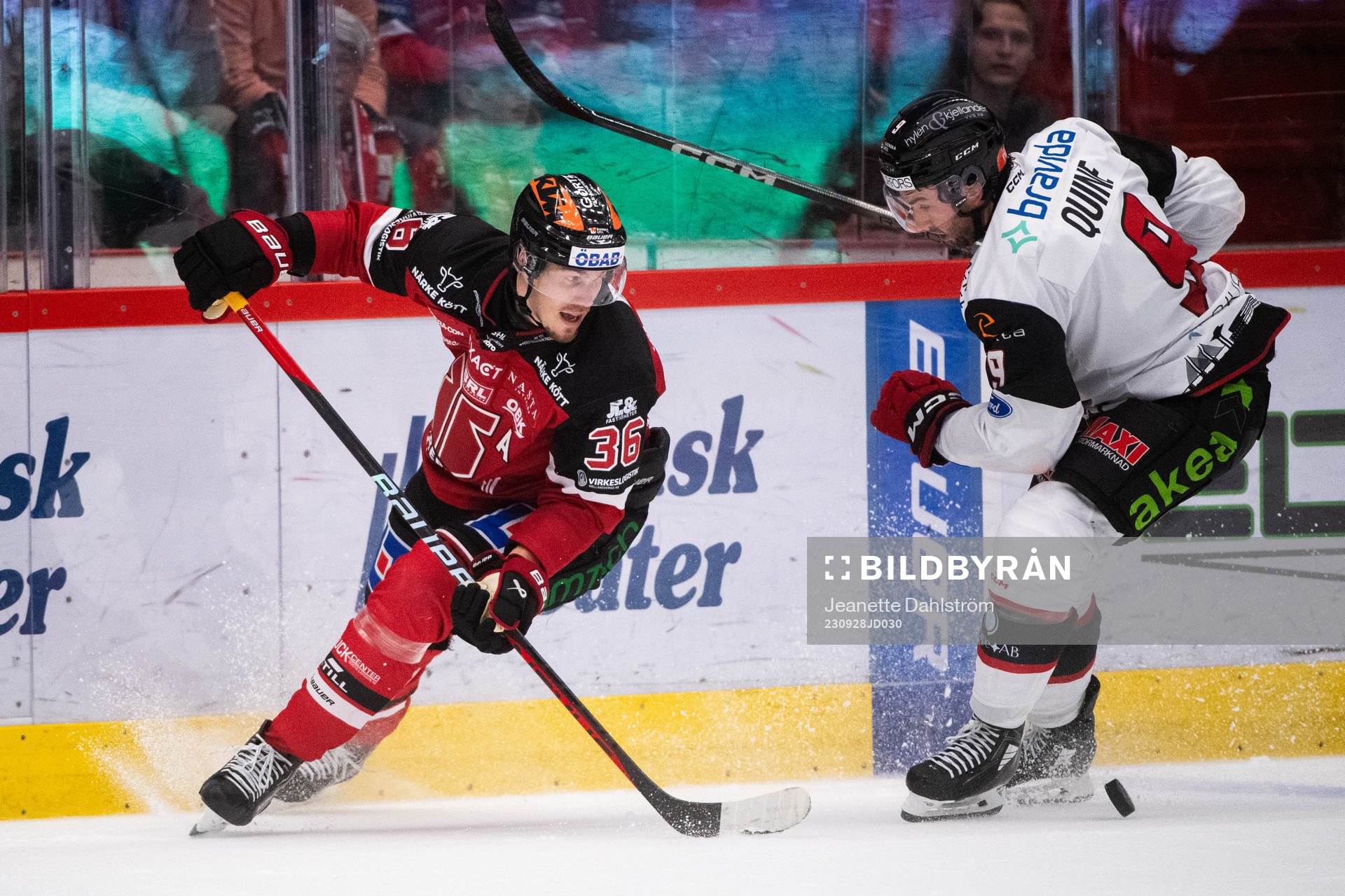 Örebros Emil Larsson och Malmö Redhawks Alan Quine