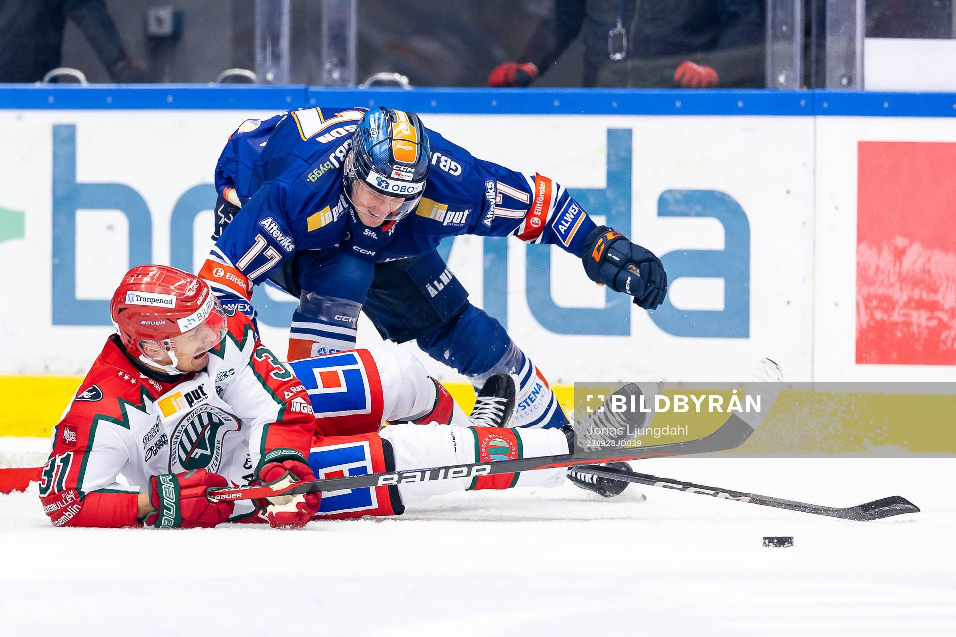Frölundas Nicklas Lasu och Växjös Gabriel Carlsson