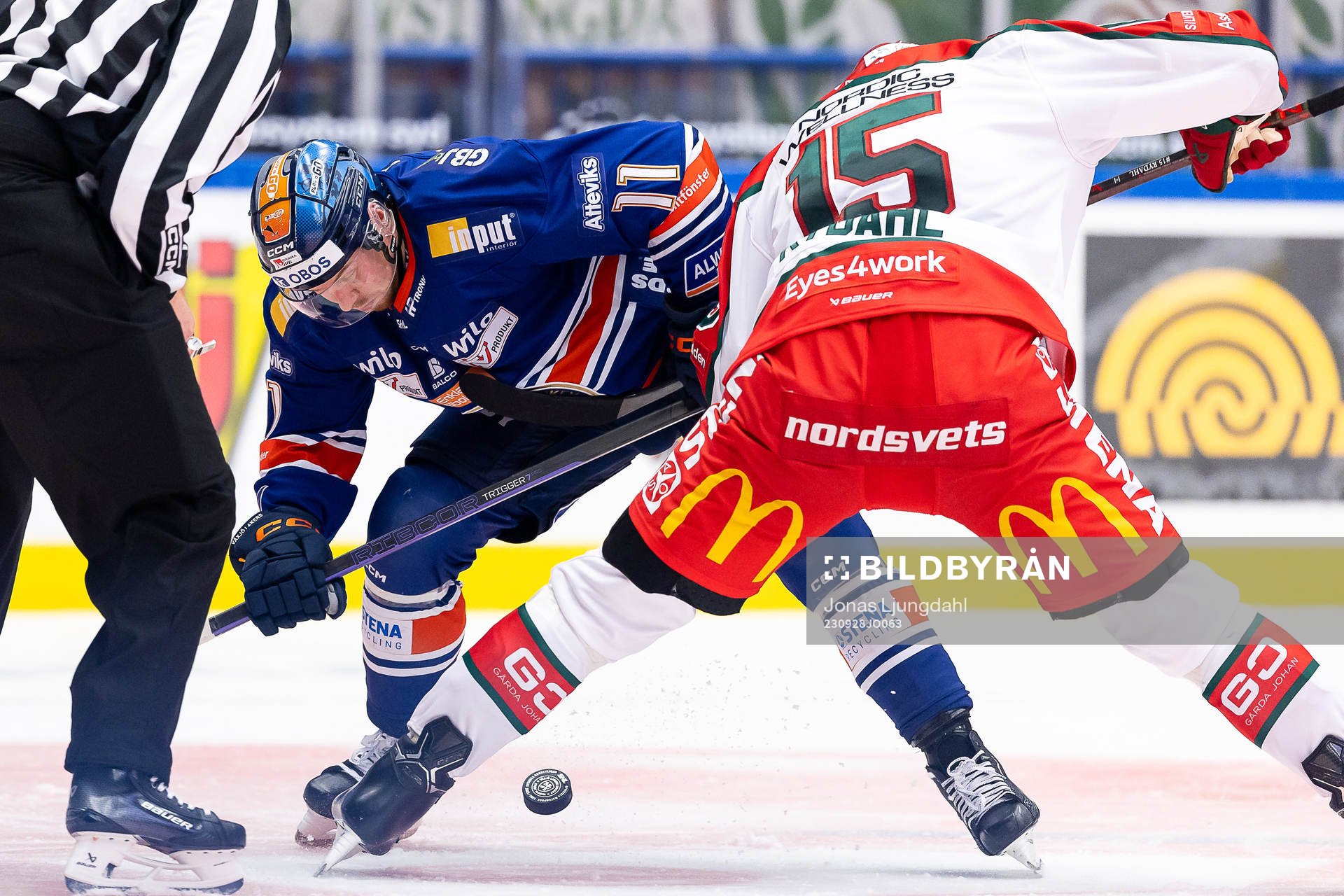 Växjös Kalle Kossila och Frölundas Gustav Rydahl