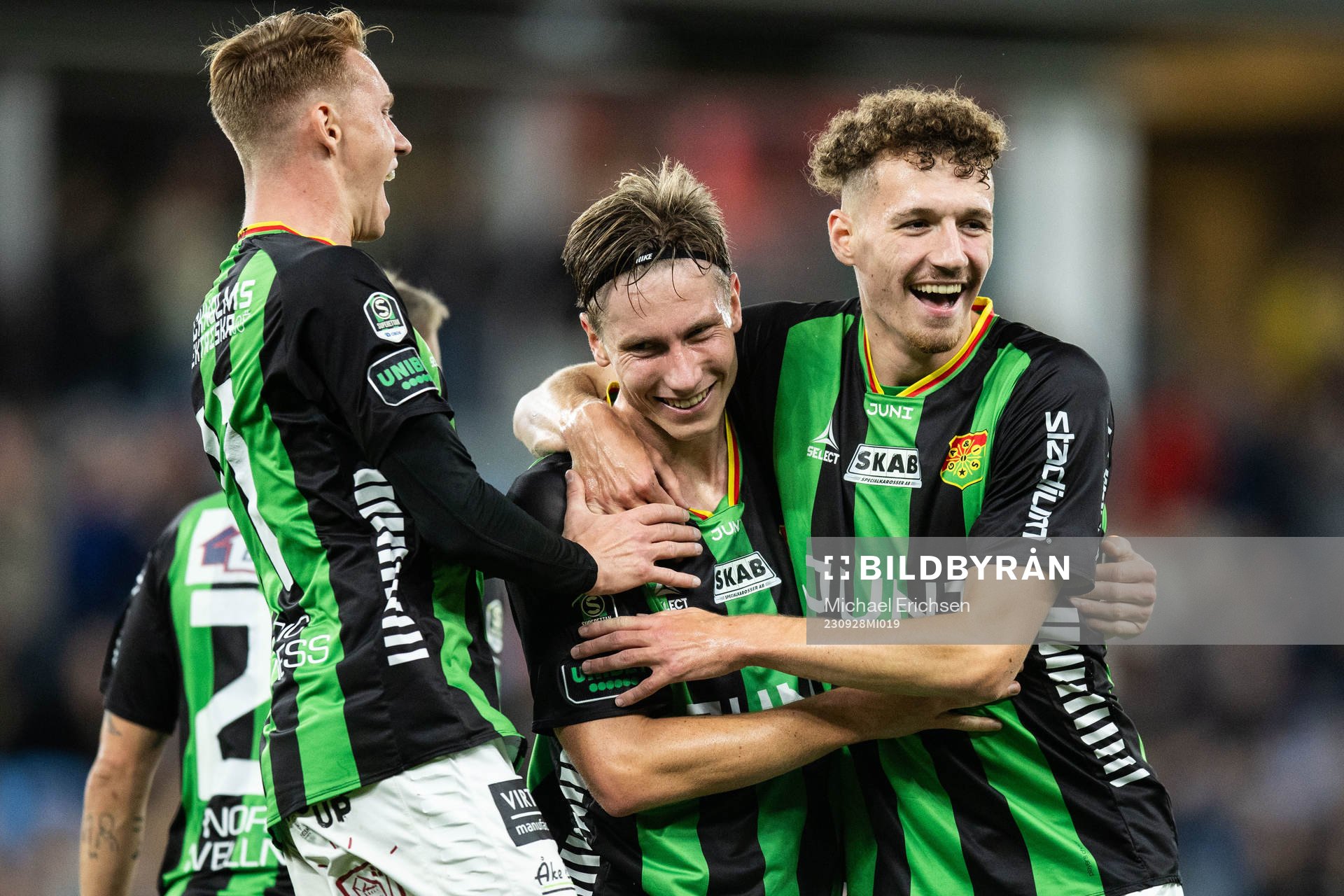 GAIS Robin Frej jublar med Julius Lindberg och Anes