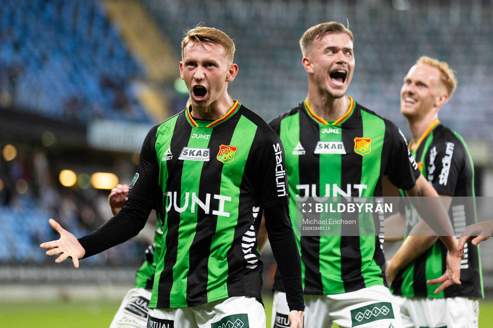 GAIS Julius Lindberg jublar ihop Alexander Ahl Holmström