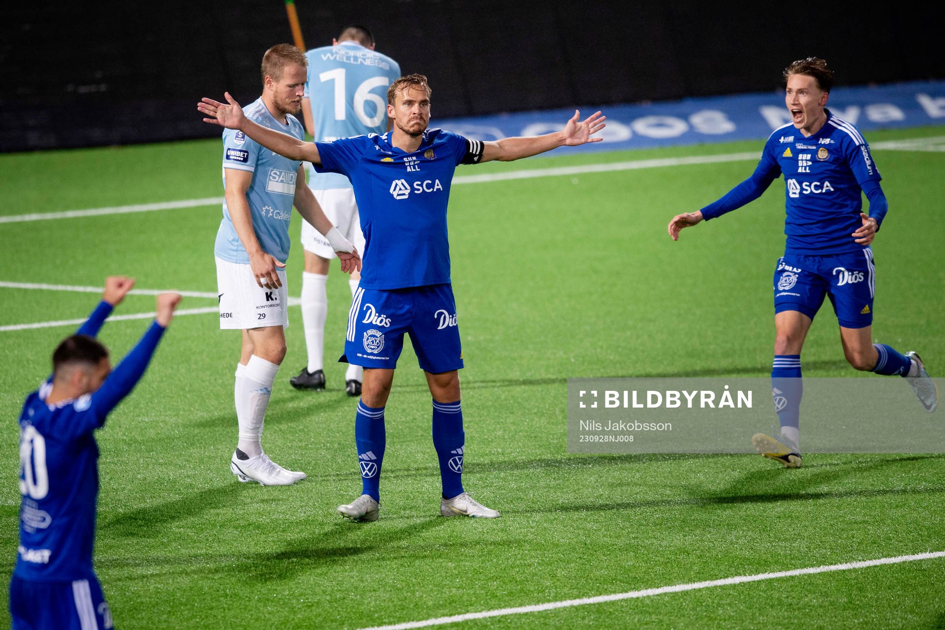 GIF Sundsvalls Pontus Engblom juiblar