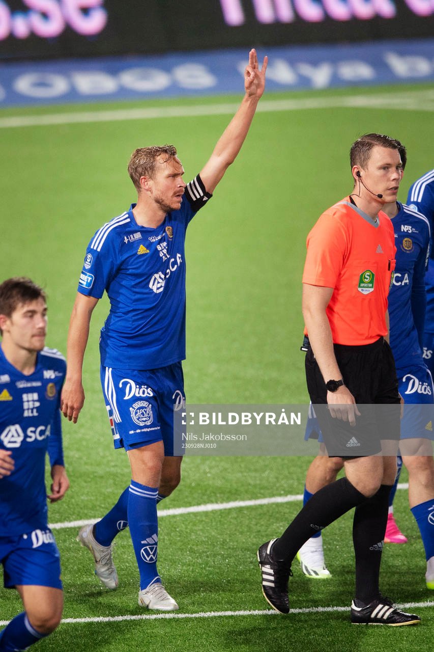 GIF Sundsvalls Pontus Engblom jublar