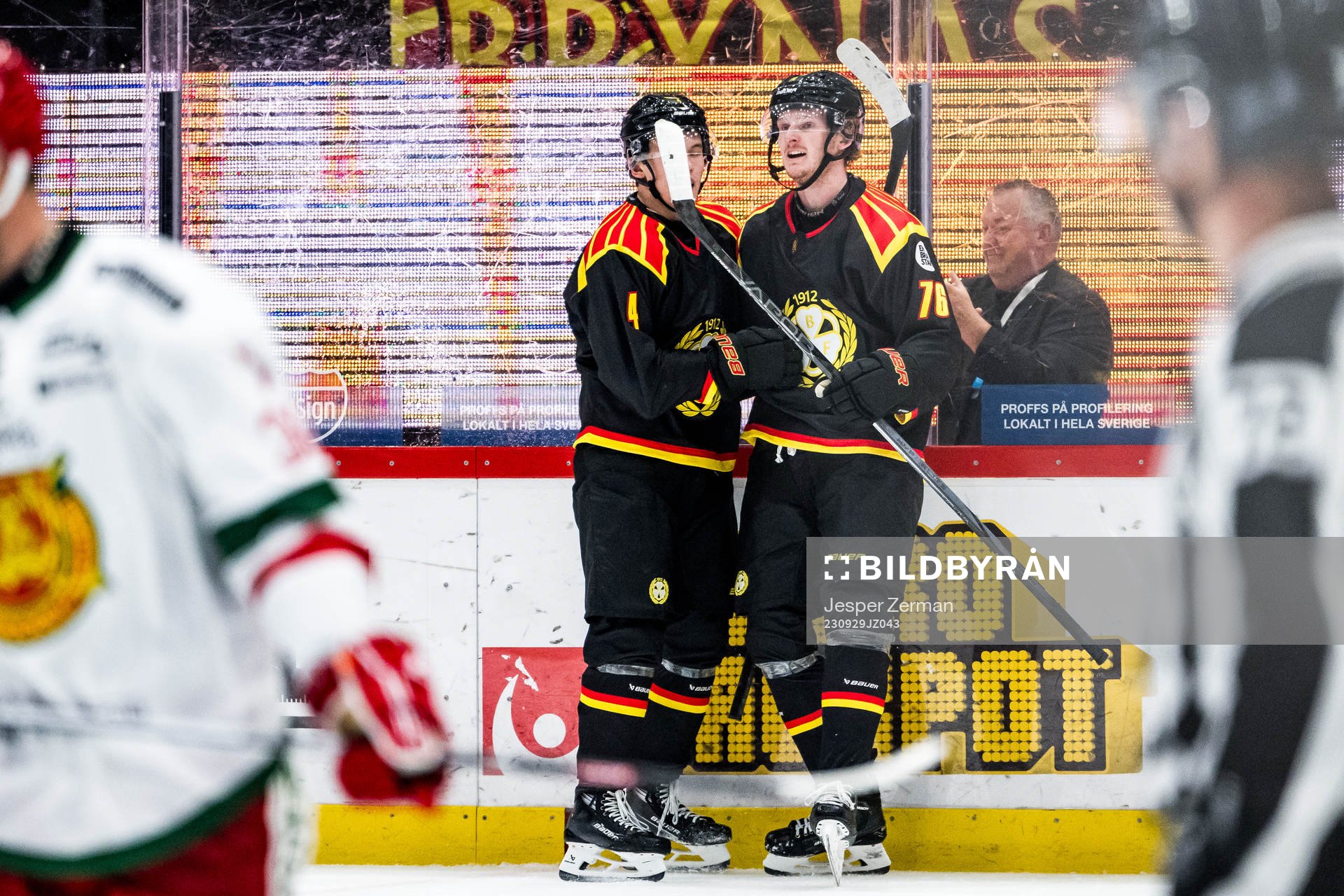 Brynäs Oskar Kvist jublar