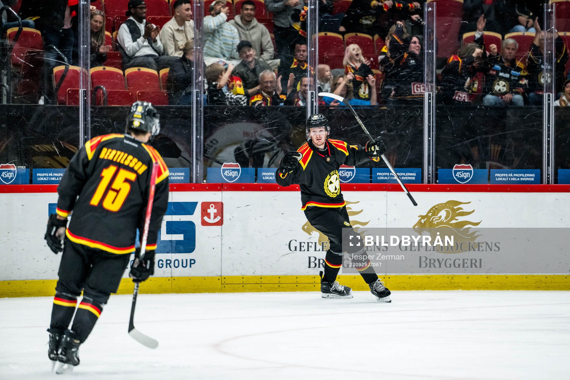 Brynäs Oskar Kvist jublar