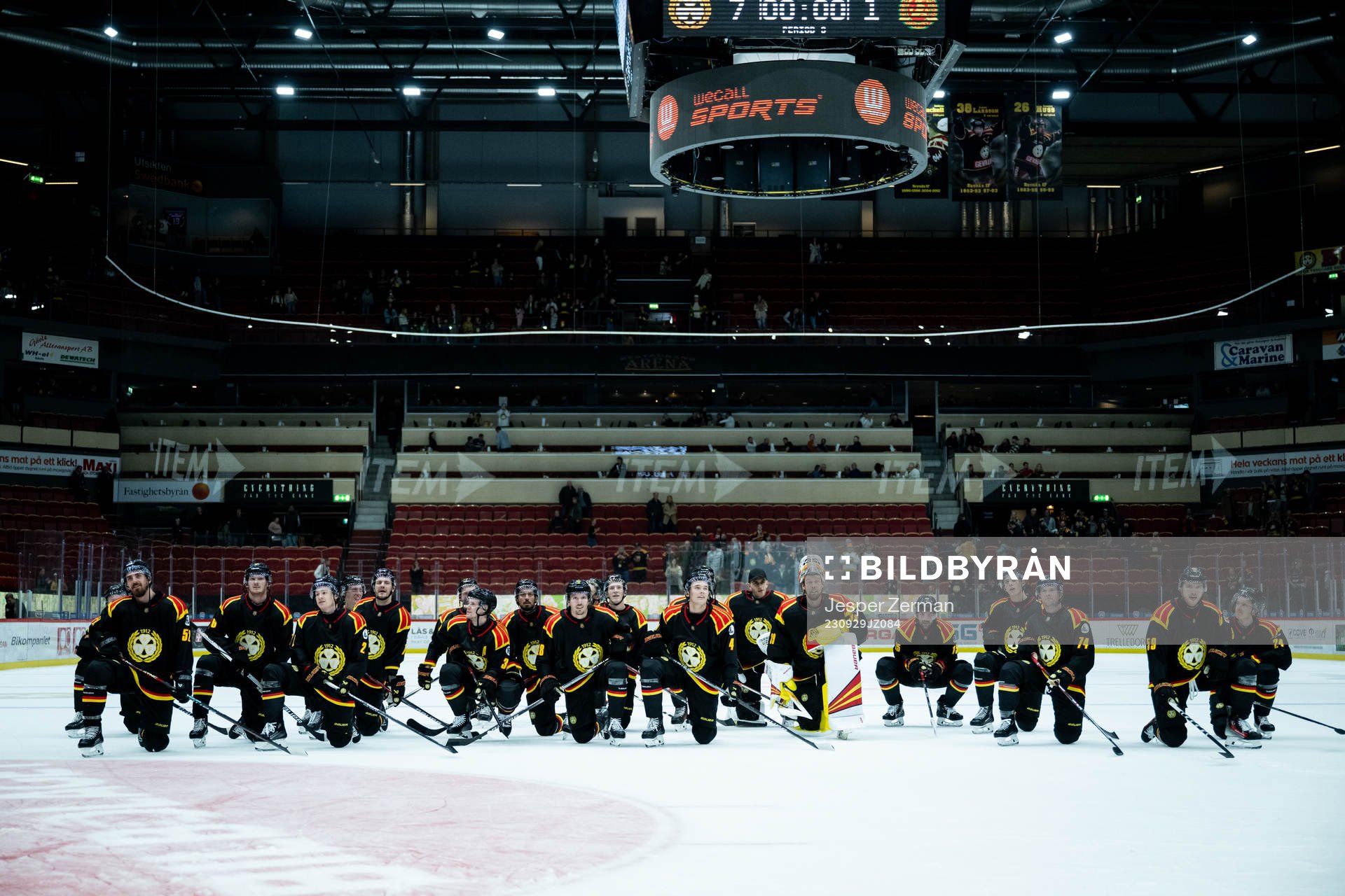 Brynäs spelare jublar