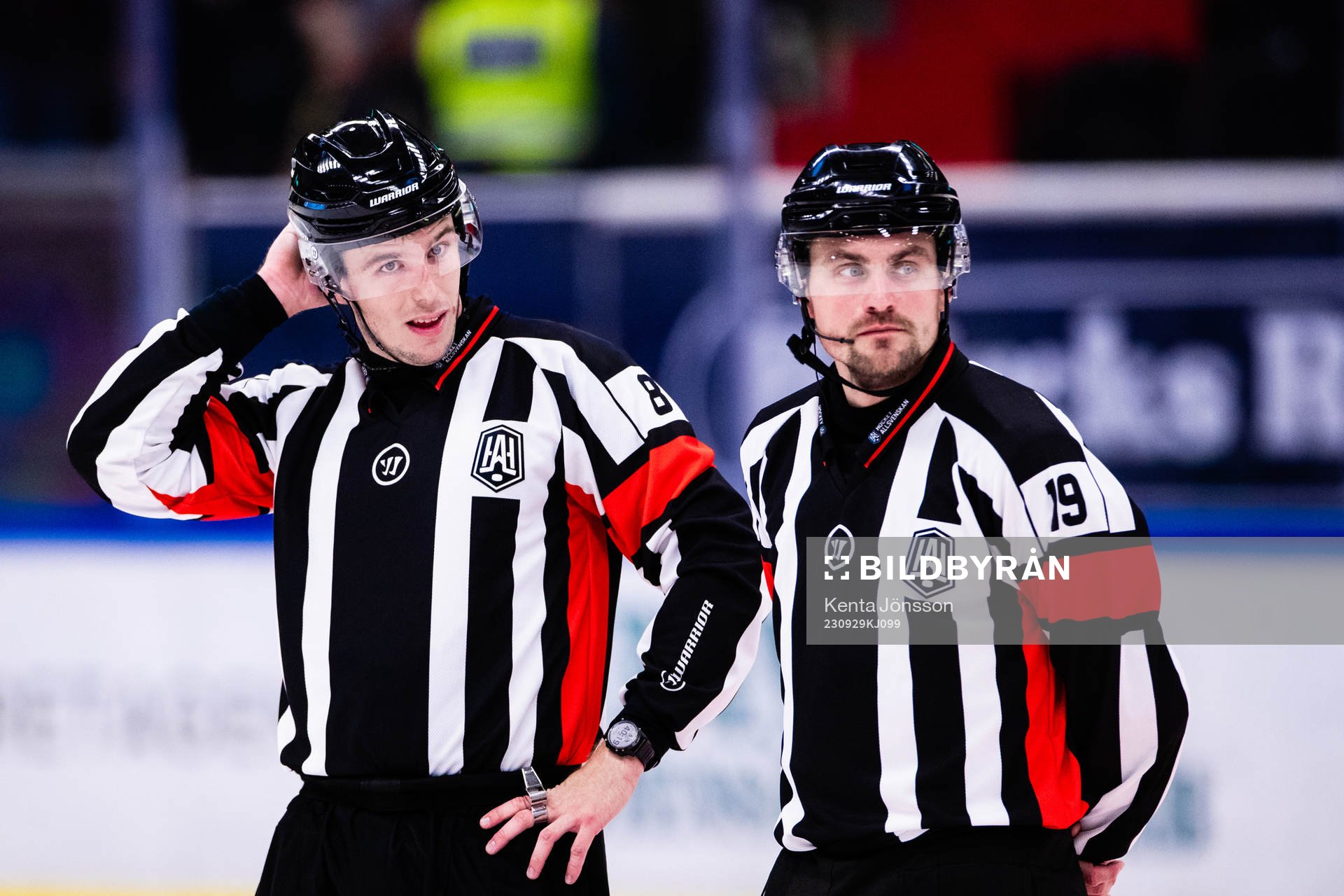 Domarna Oscar Niklasson och David Laksola