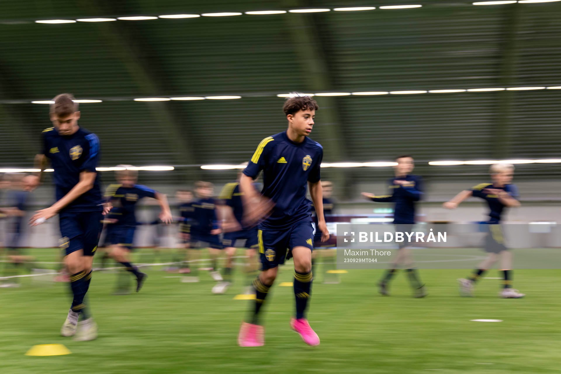 Oliver Jensen Hansson under en träning med det svenska P15 future team landslaget i fotboll den 29 september 2023 i Stockholm. 