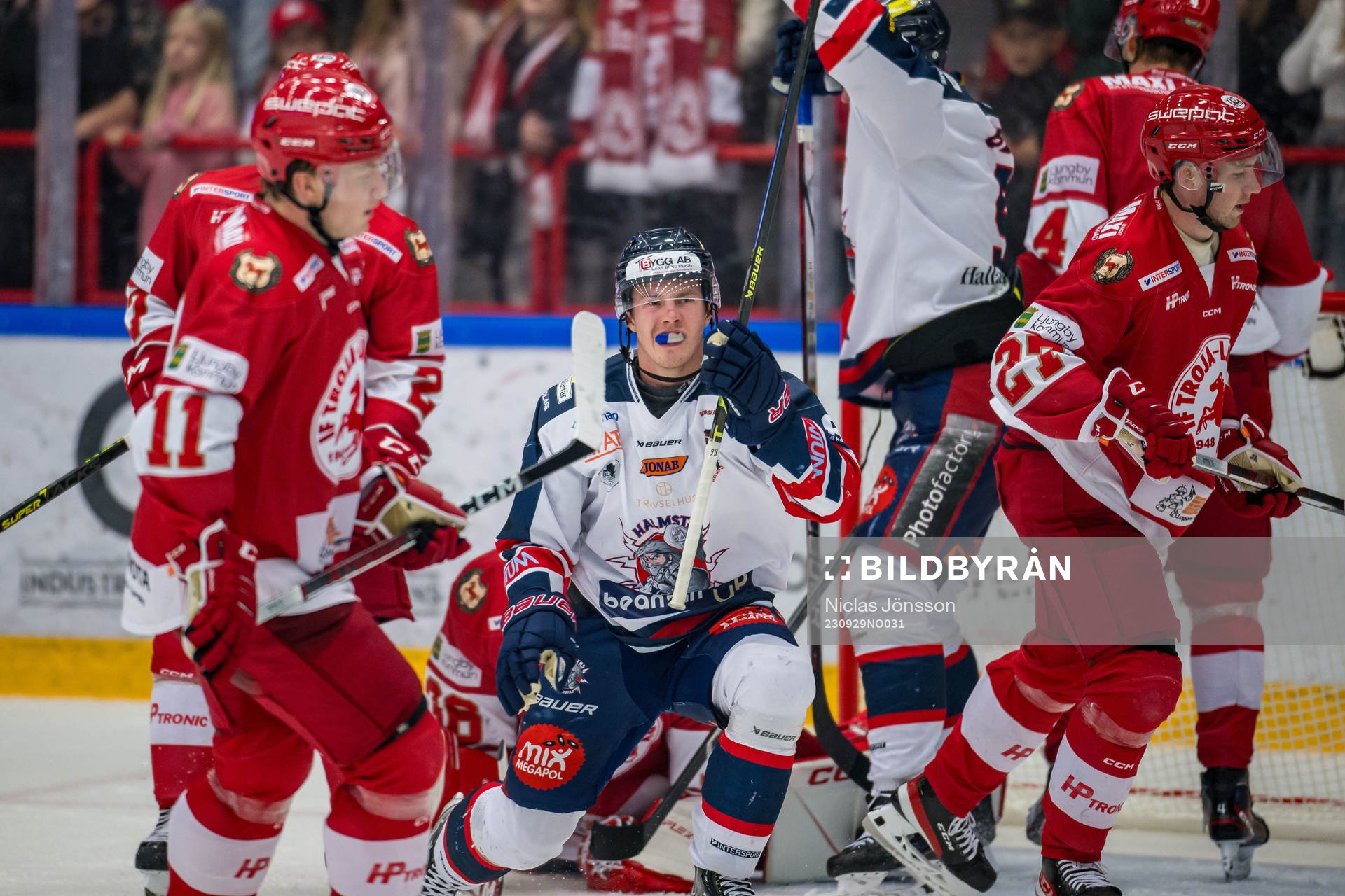 Halmstads Viktor Bernhardtz jublar