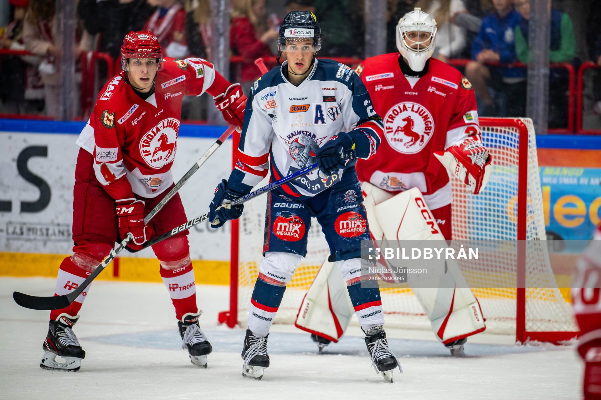 Troja/Ljungbys Calle Wäng och Halmstads Victor Gagic