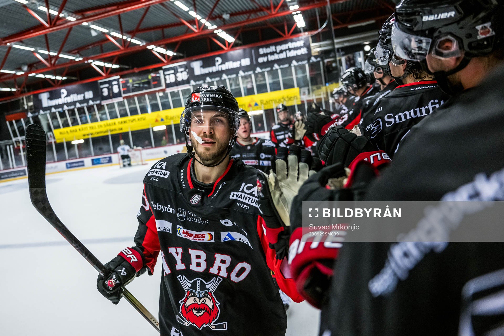 Nybros Oliver Olsson jublar