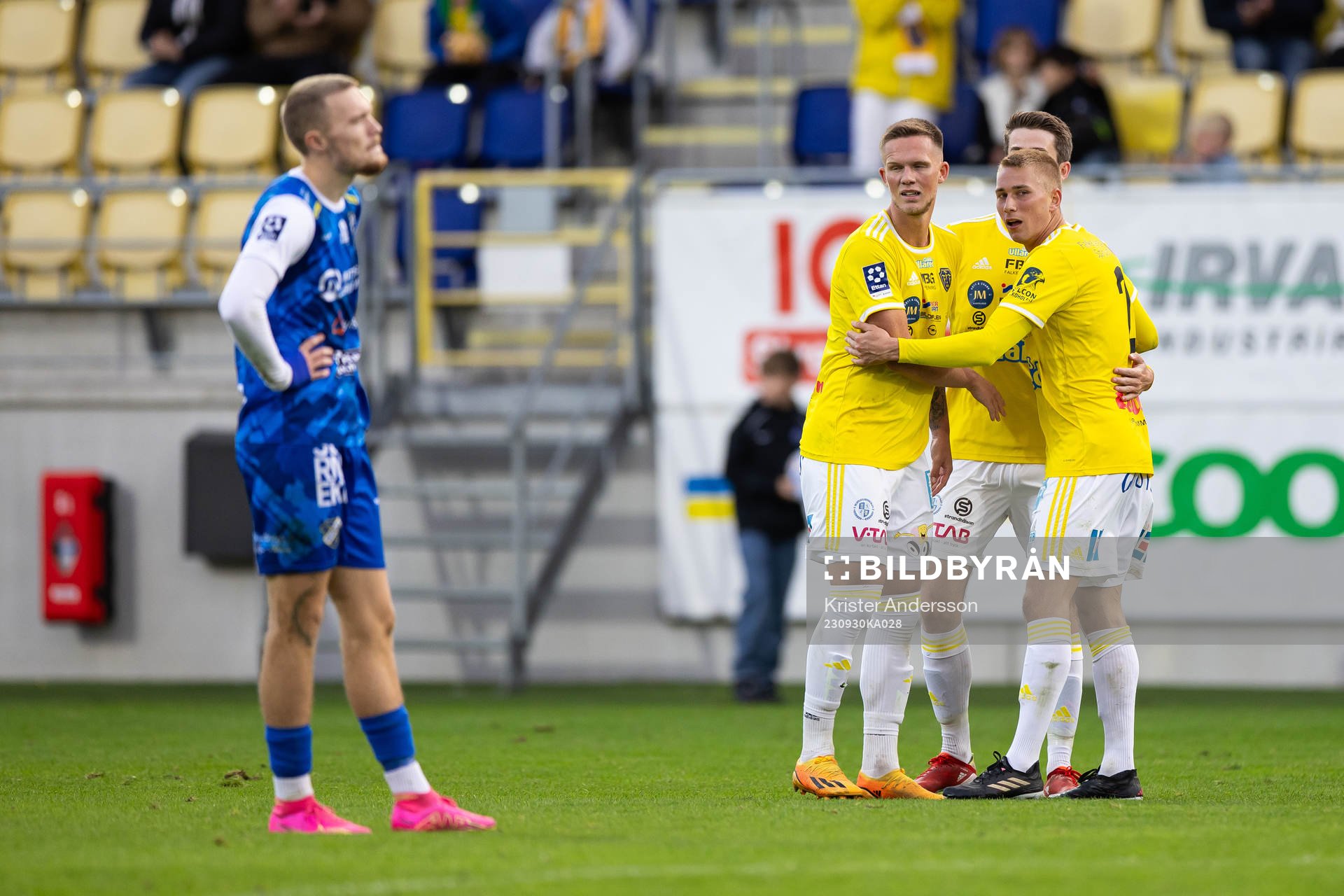Falkenbergs spelare jublar