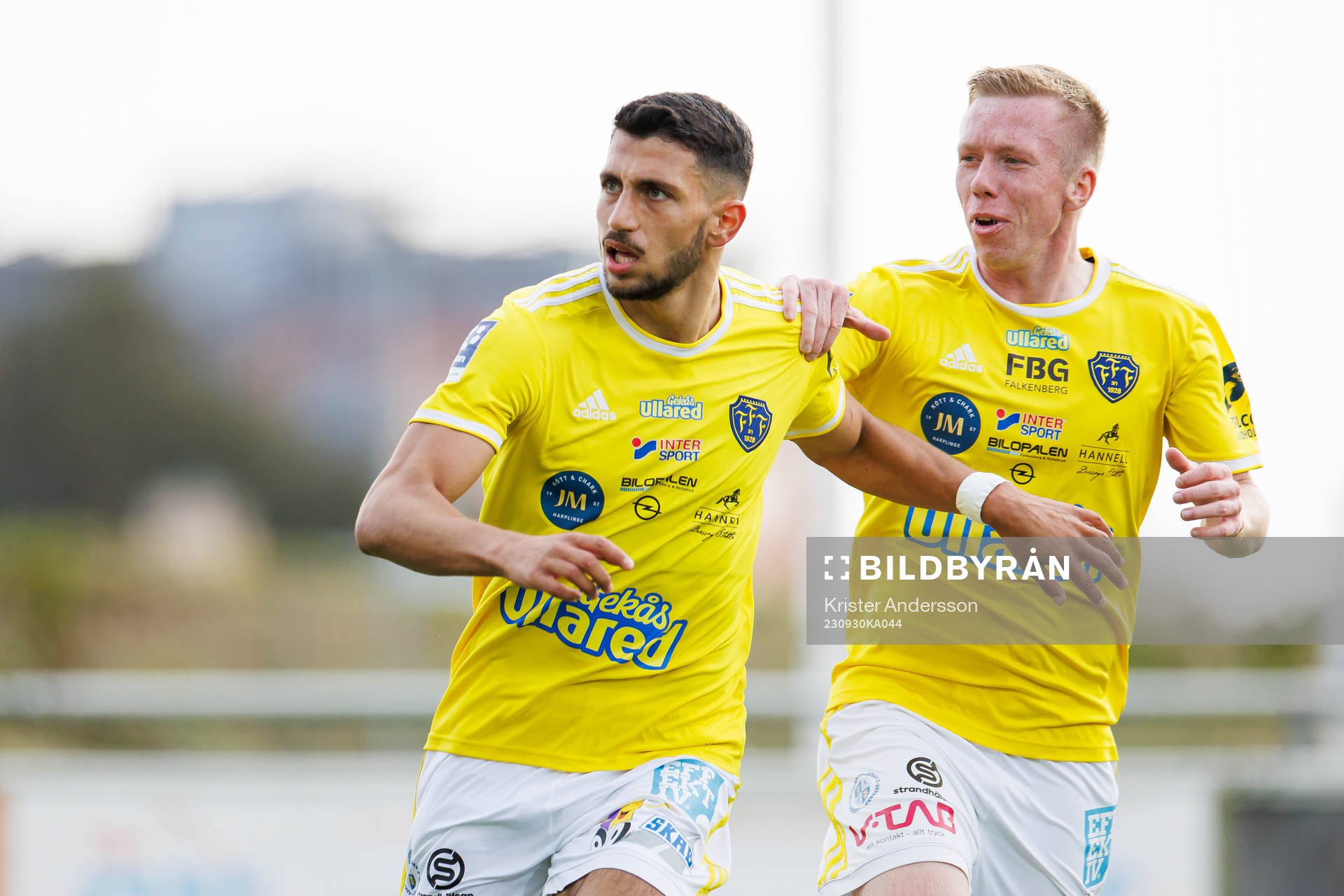 Falkenbergs Leonardo Farah Shahin och Lucas Sibelius jublar