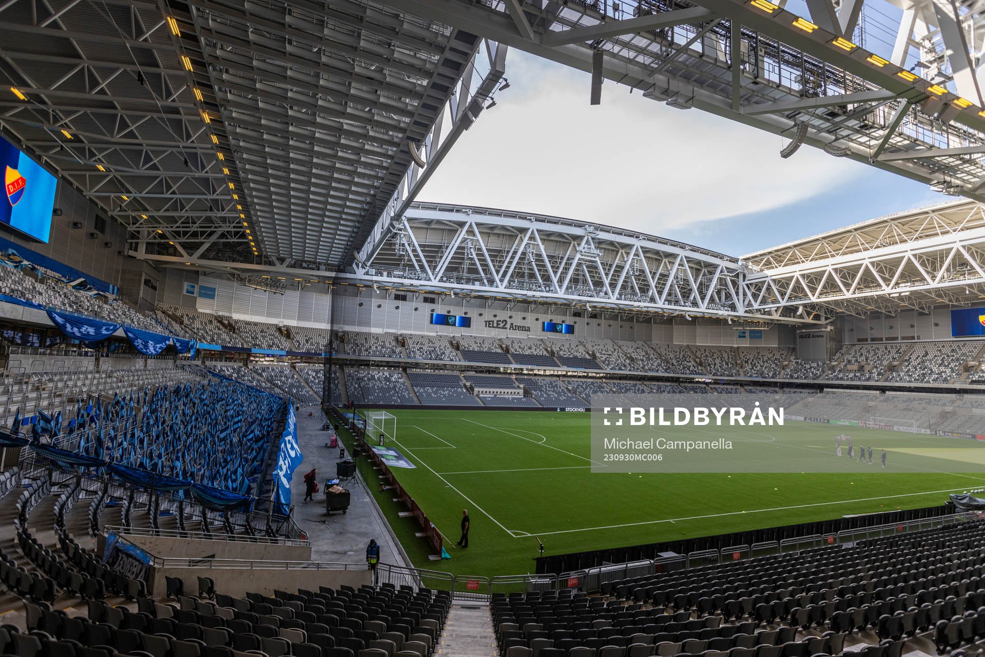 Generell bild inifrån Tele2 Arena innan  fotbollsmatchen i