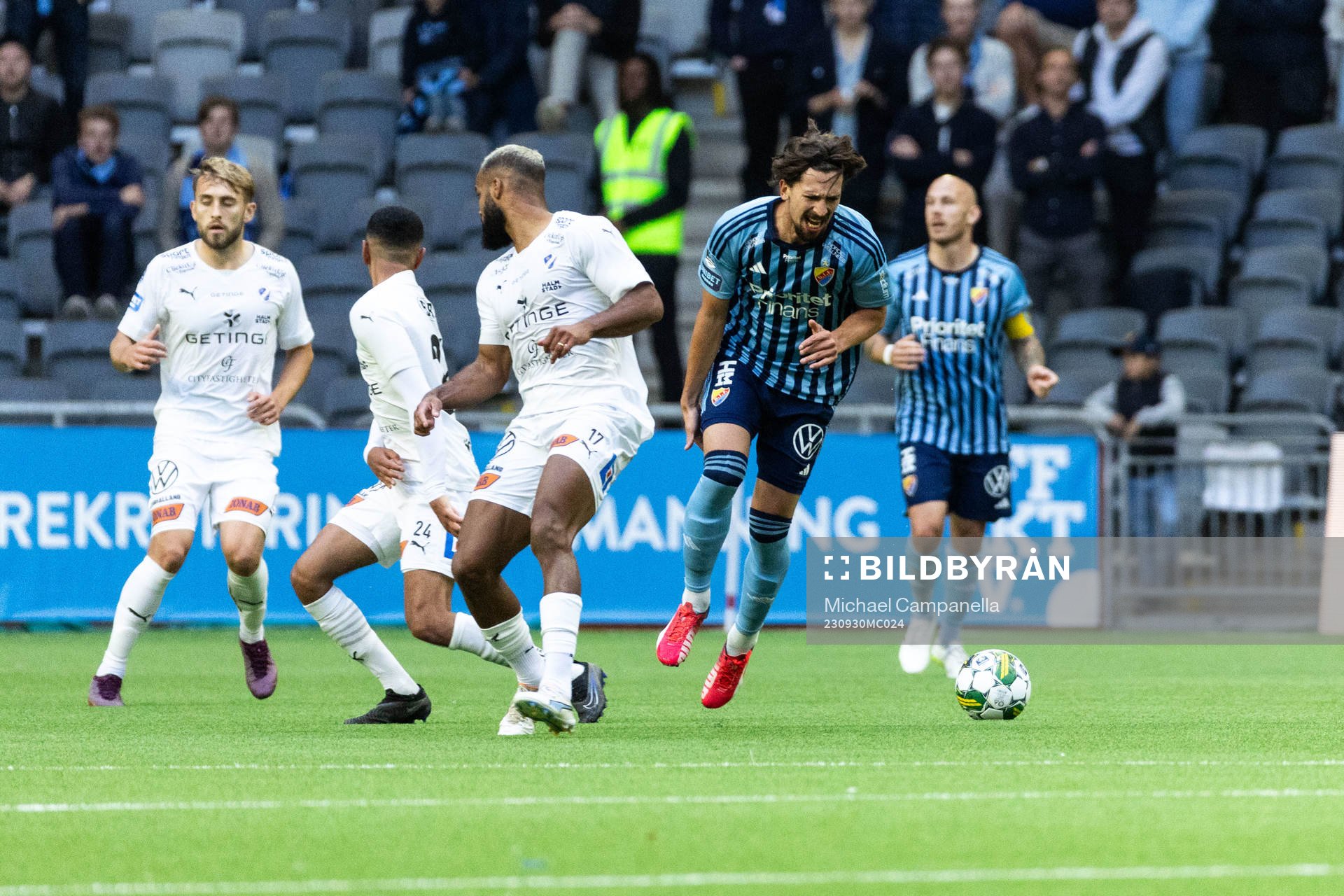 Djurgårdens Gustav Wikheim har ont