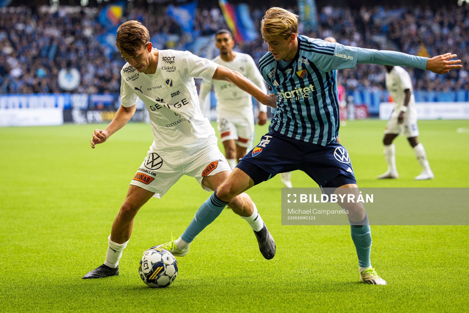 Halmstads Kazper Karlsson och Djurgårdens Oskar Fallenius