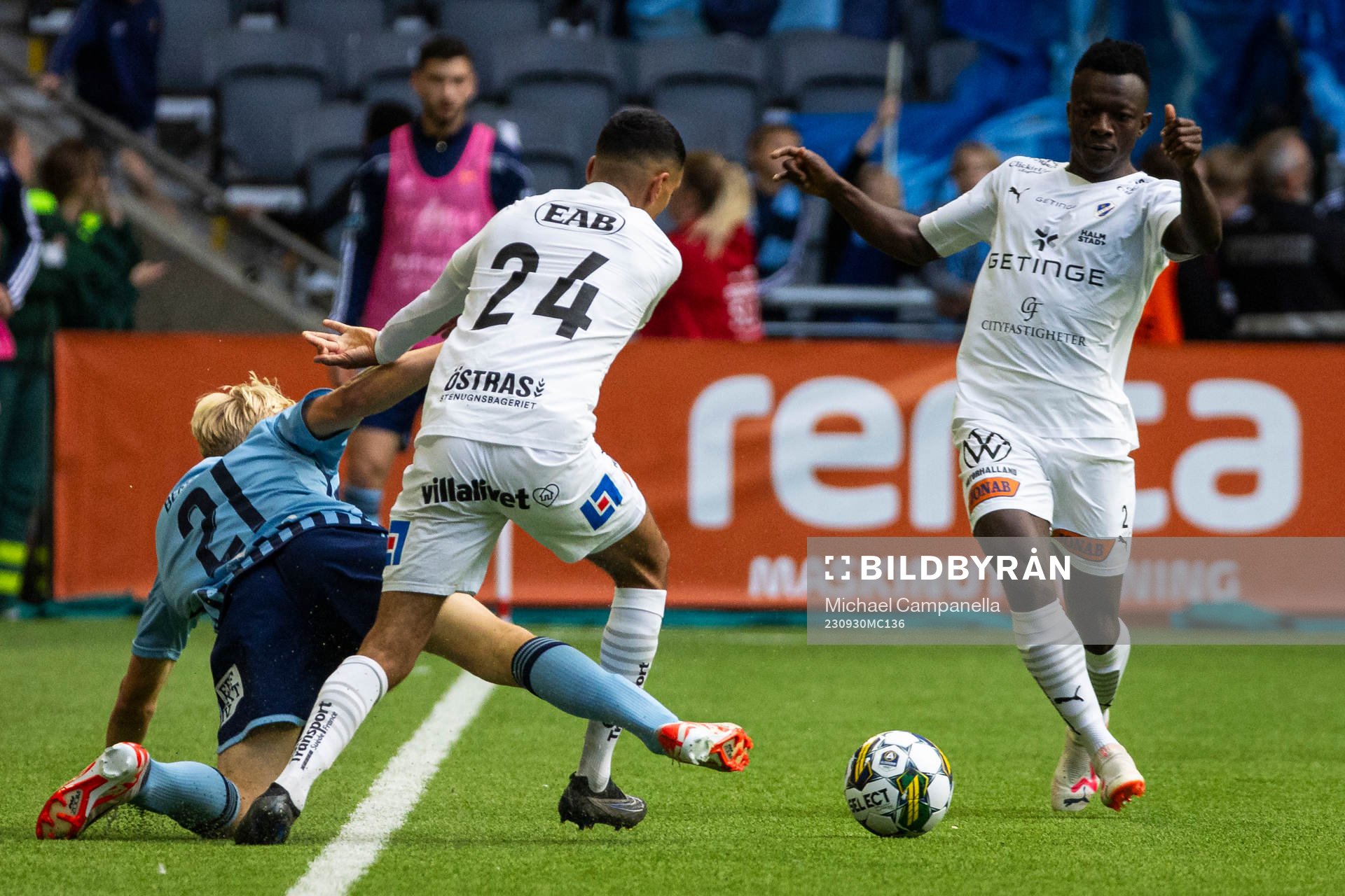 Djurgårdens Lucas Bergvall och Halmstads Amir Al-Ammari