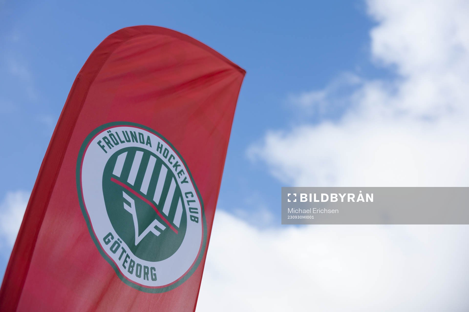 En Frölunda vimpel utanför Scandinavium innan