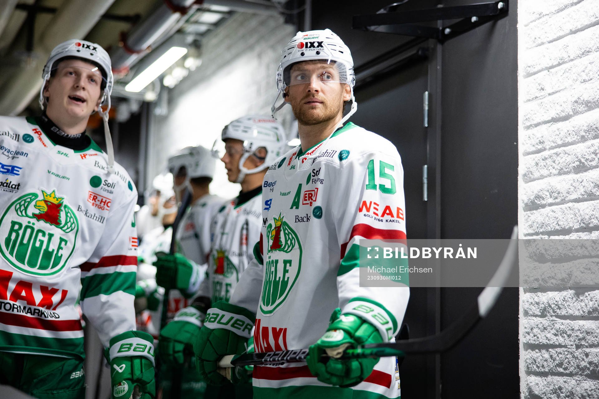 Rögles Simon Ryfors innan ishockeymatchen i SHL mellan