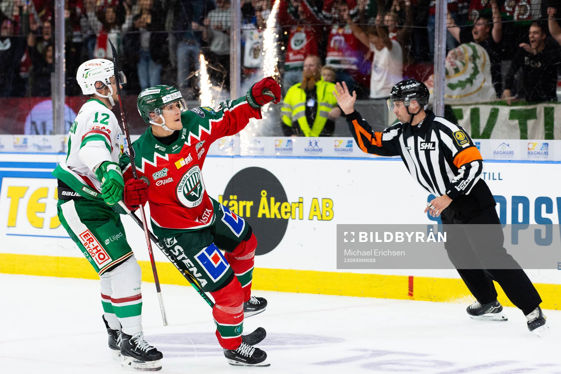Frölundas Erik Borg jublar