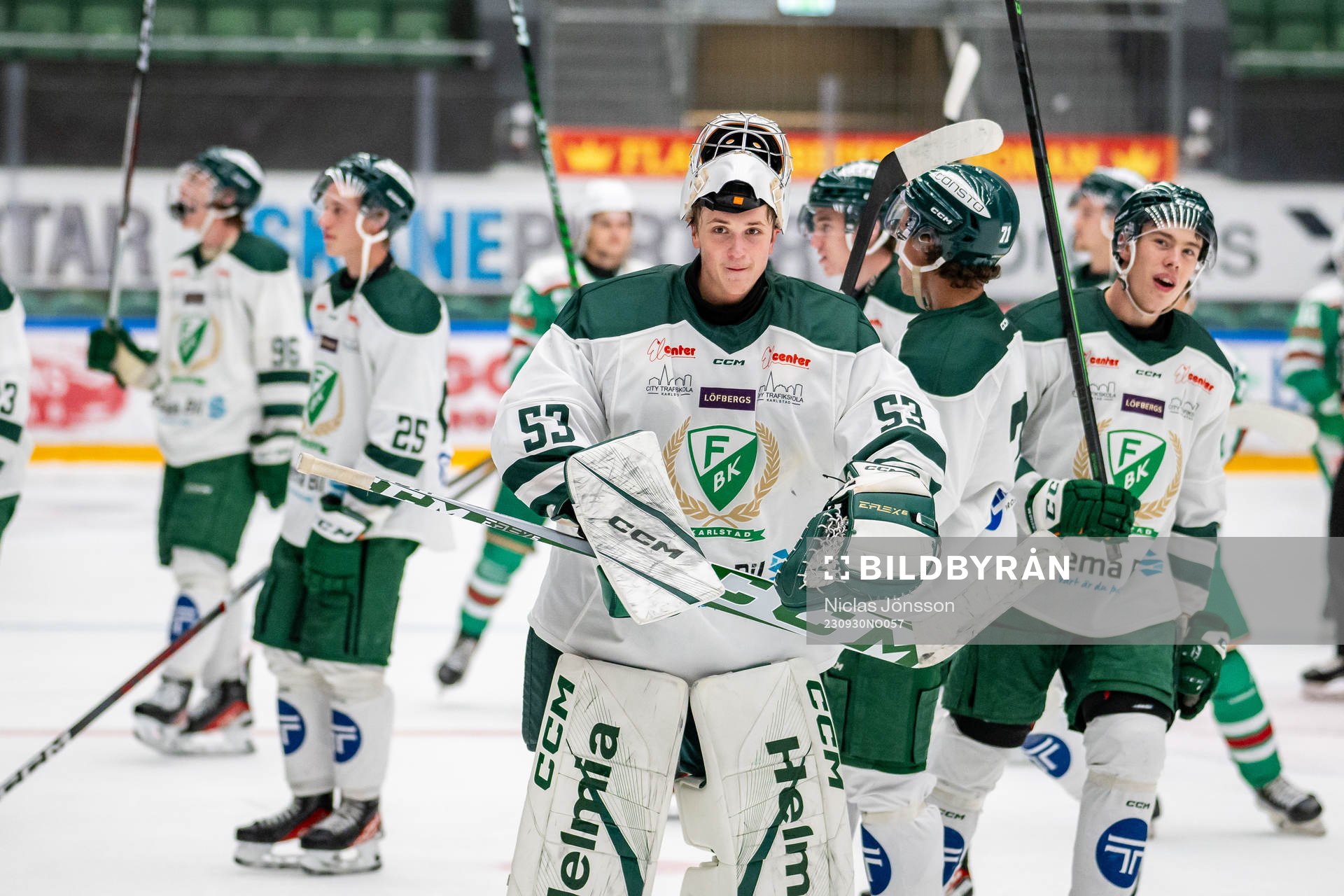Färjestads målvakt Melwin Asp Cassäsen jublar