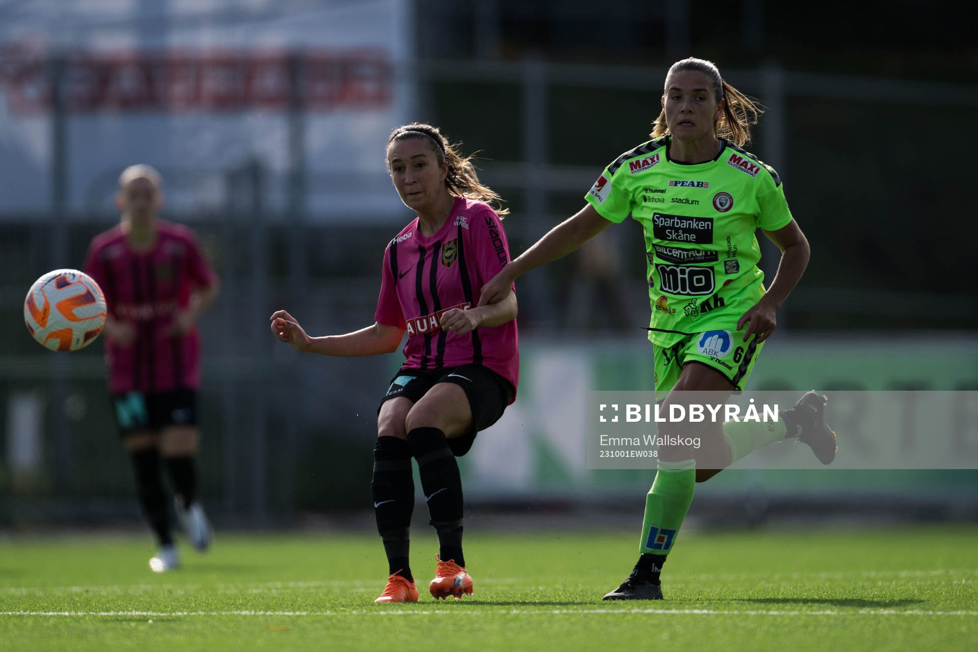 Brommapojkarnas Fanny Hjelm Rönnlund och Kristianstads