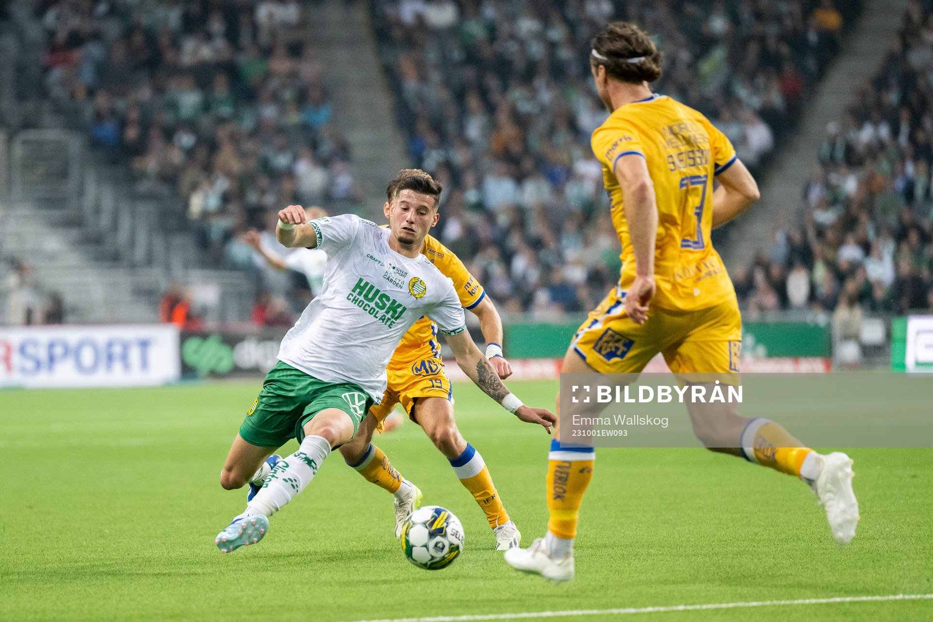 Hammarbys Viktor Djukanovic och IFK Göteborgs Gustav