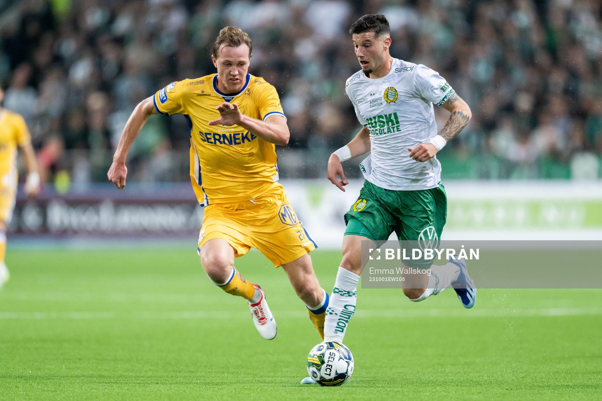 IFK Göteborgs Adam Carlén och Hammarbys Viktor Djukanovic