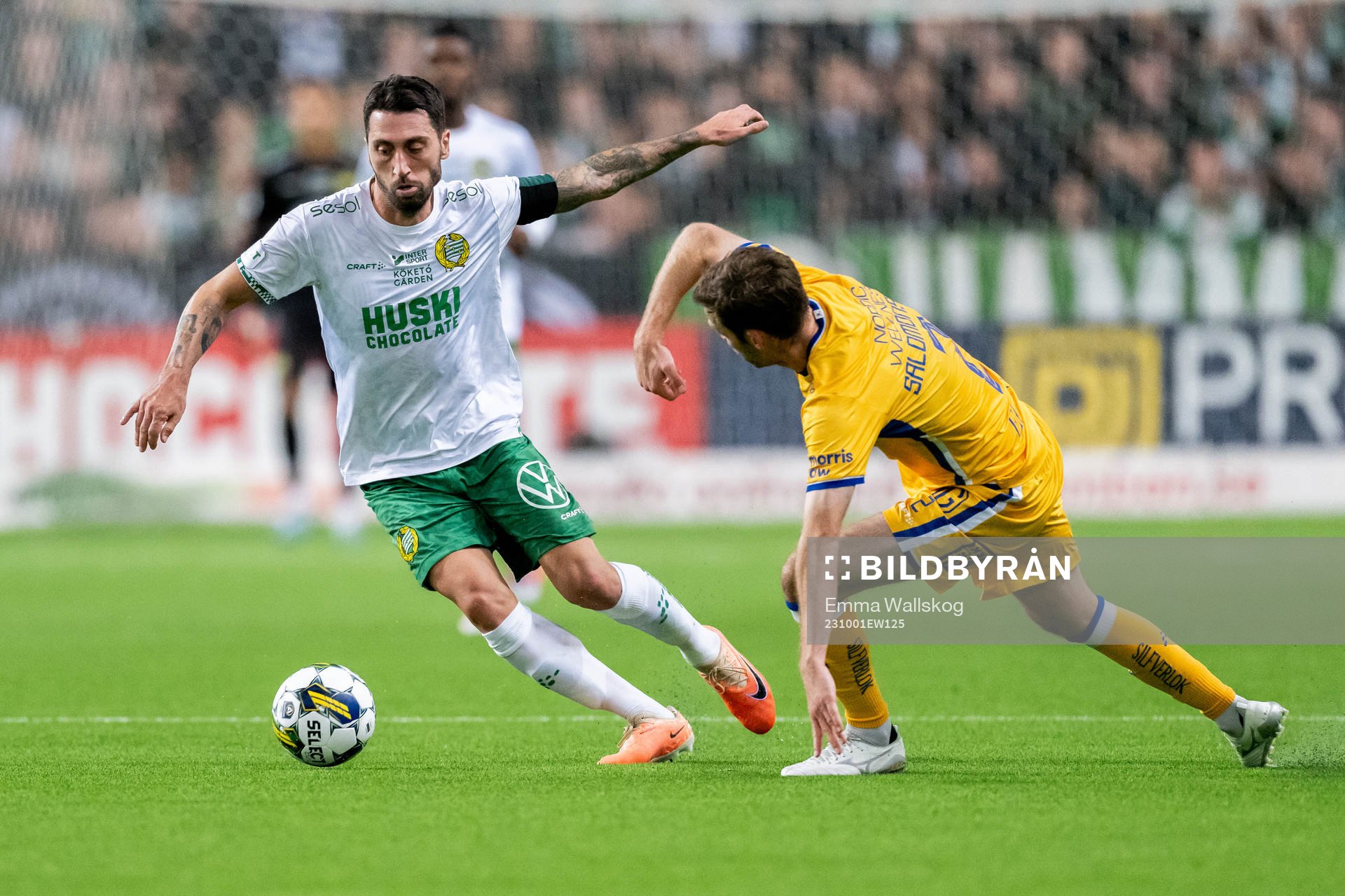Hammarbys Nahir Besara och IFK Göteborgs Emil Salomonsson
