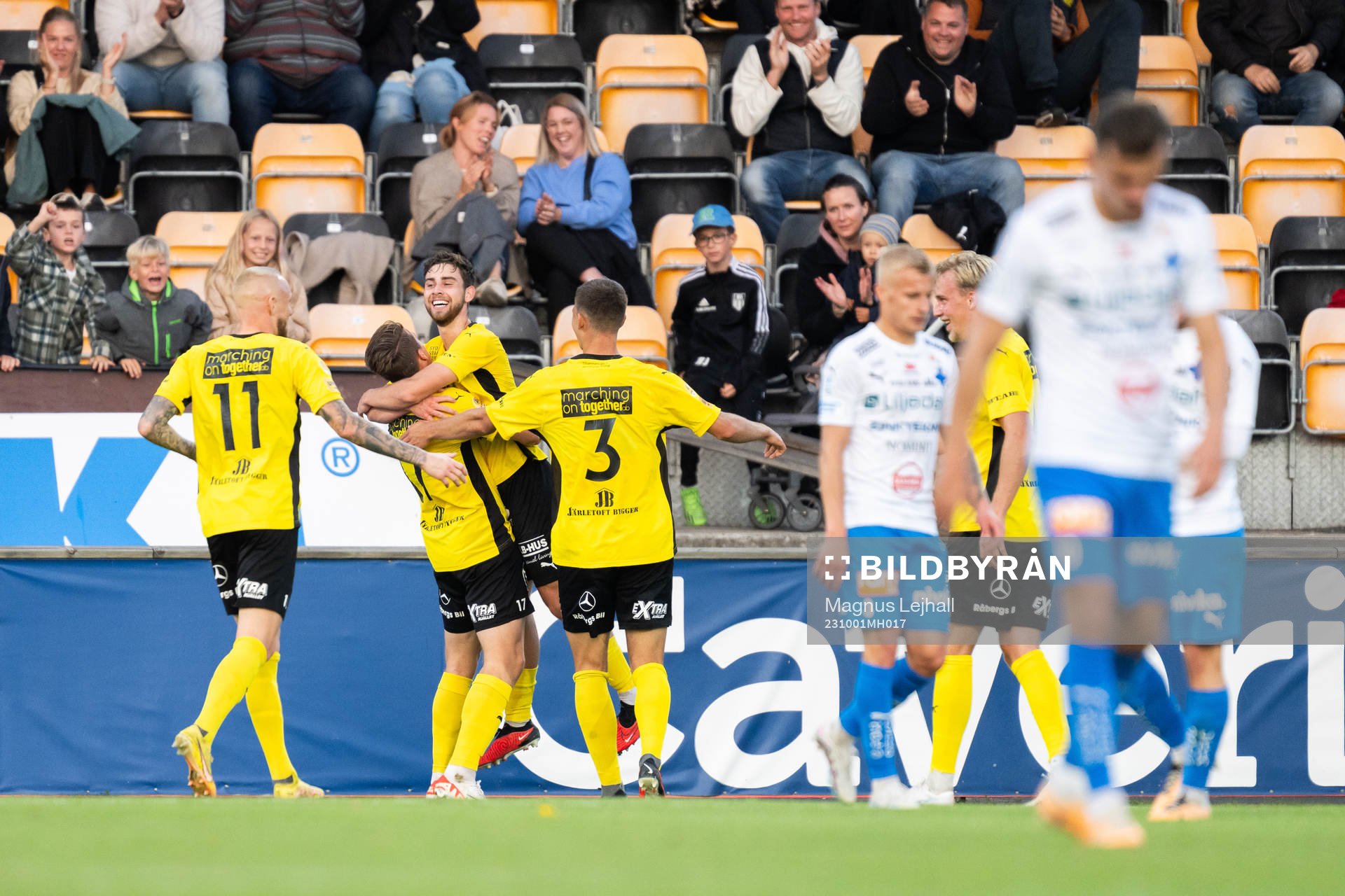 Mjällbys Gudmundur Baldvin Nökkvason jublar med