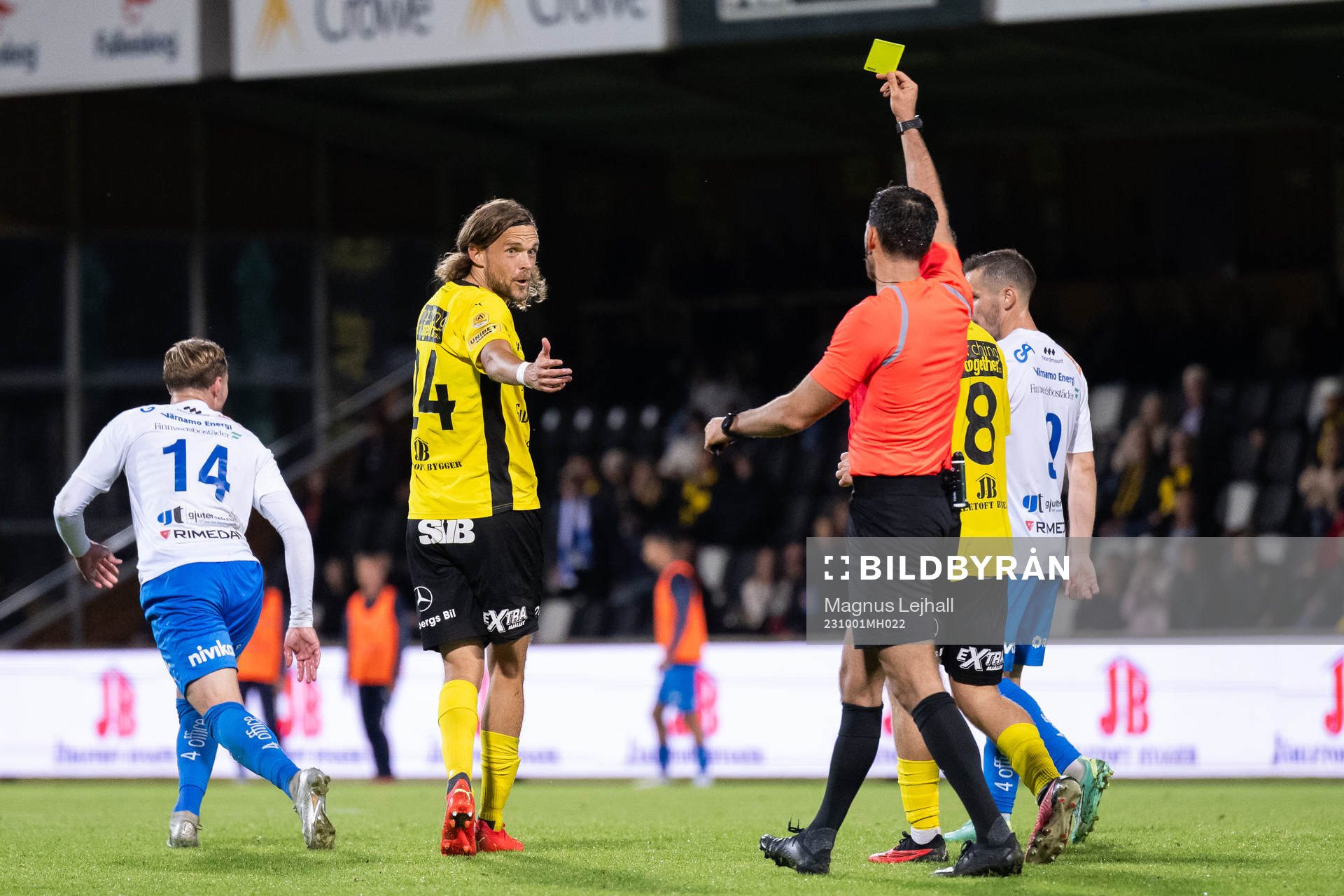 Mjällbys Tom Pettersson tilldelas en varning