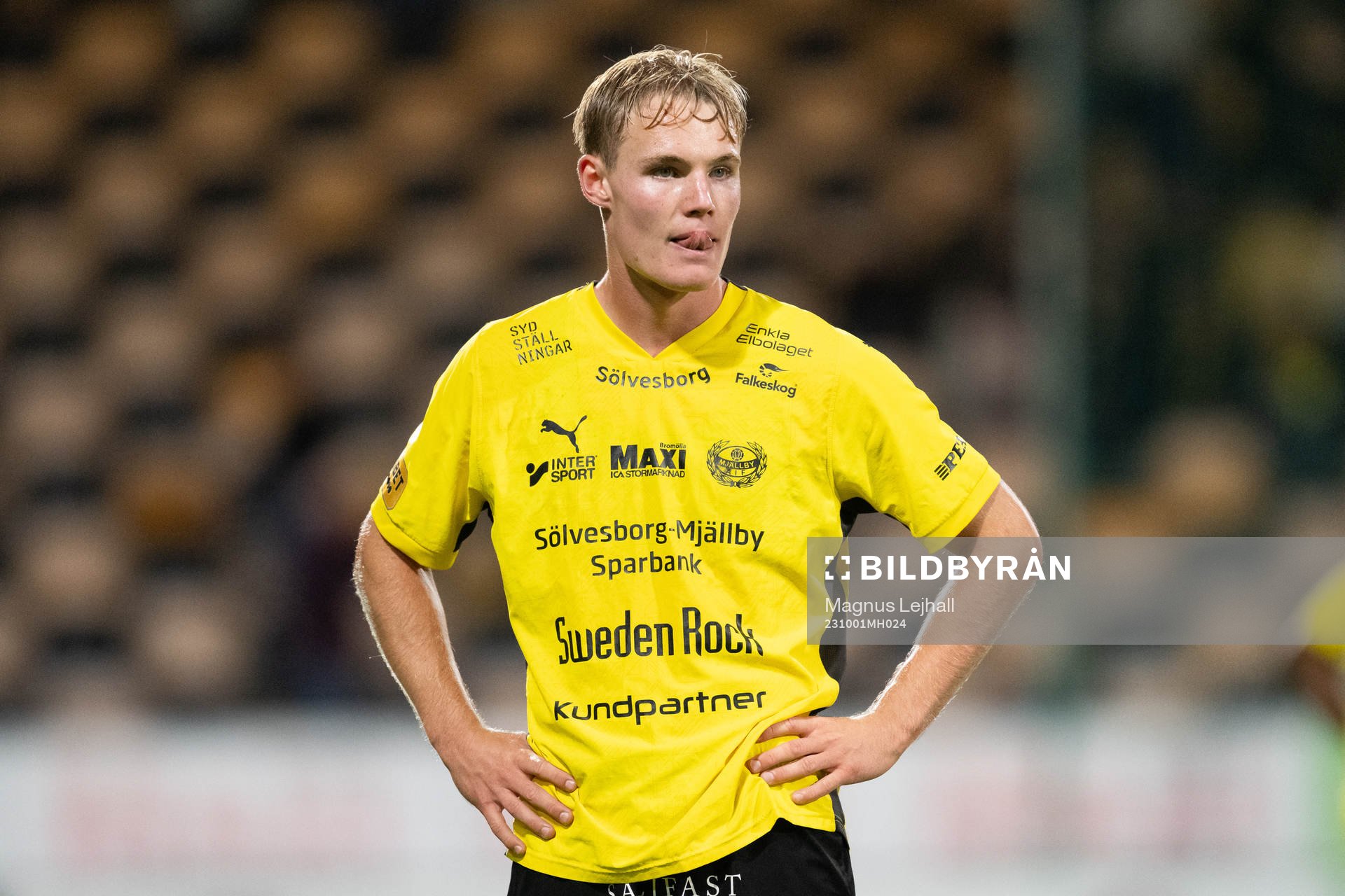 Mjällbys Max Fenger deppar